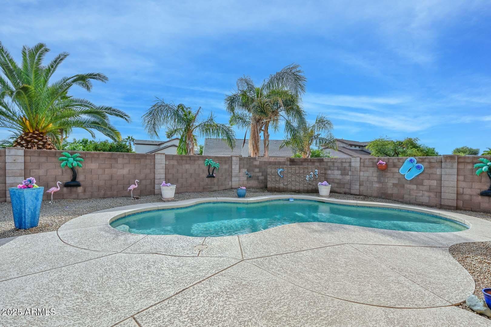 14805 W HONEYSUCKLE Lane