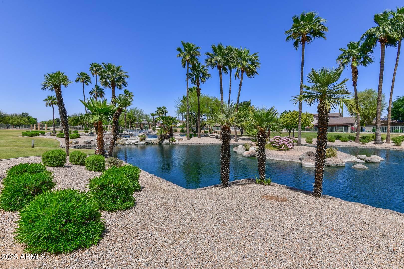 14805 W HONEYSUCKLE Lane