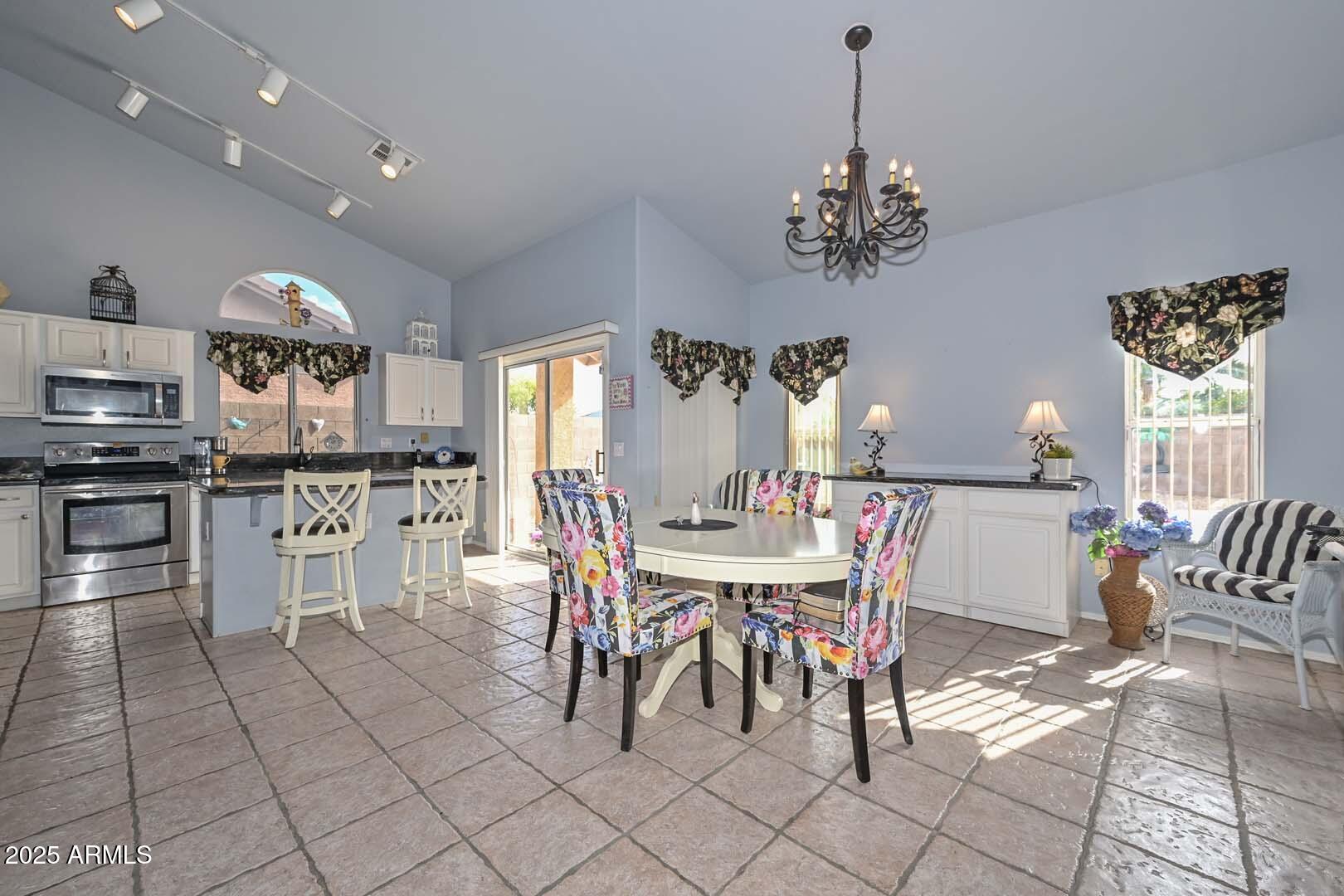 14805 W HONEYSUCKLE Lane