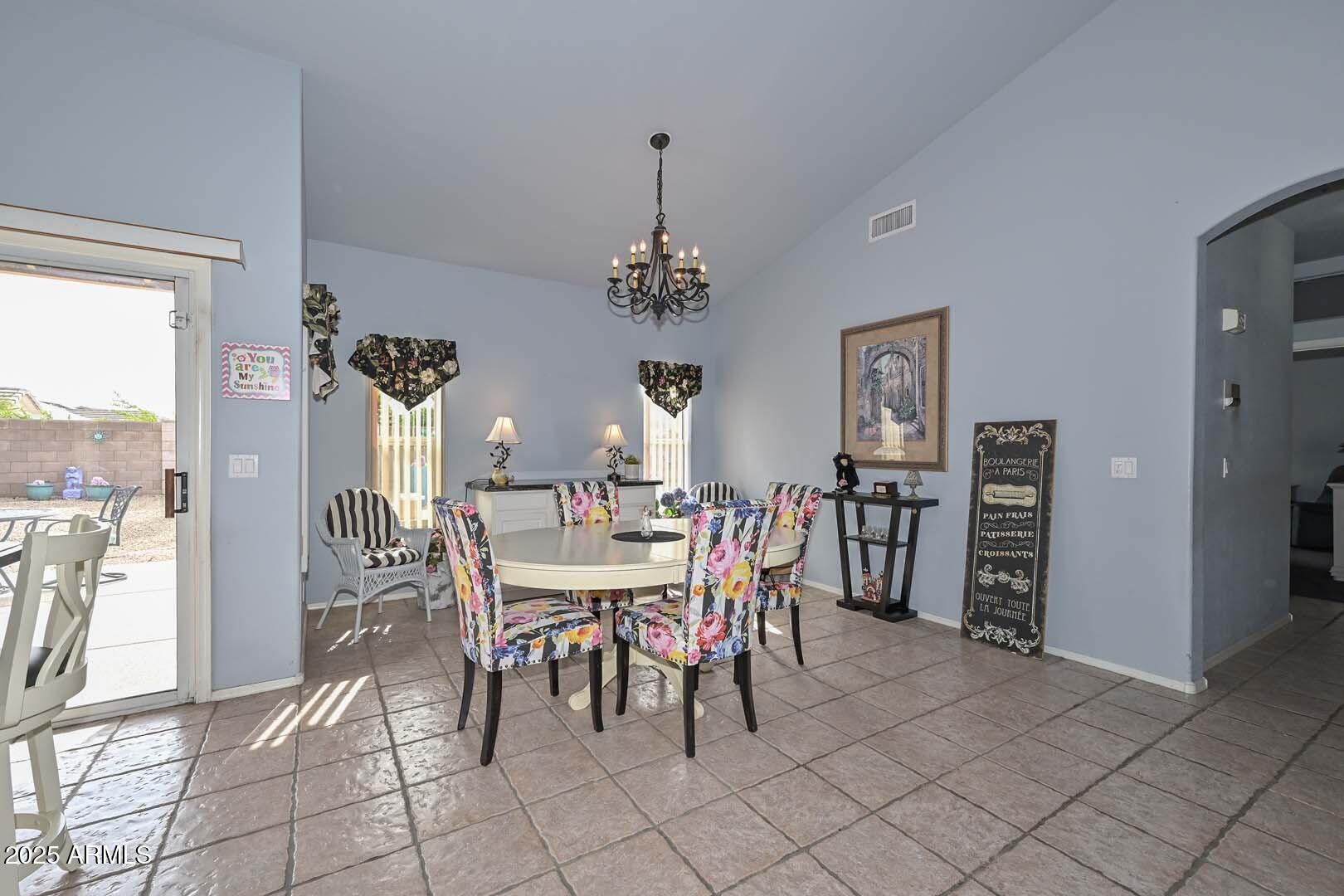 14805 W HONEYSUCKLE Lane