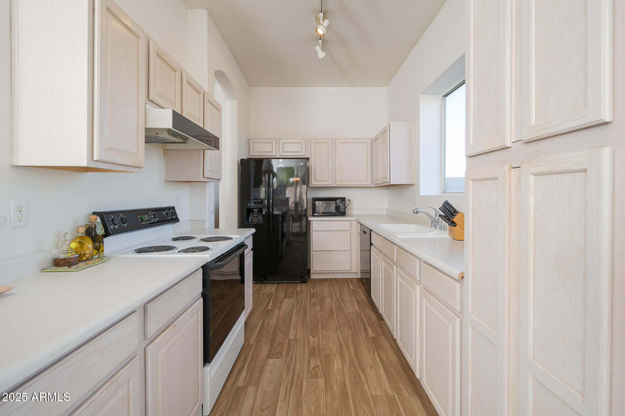 24445 N 38TH Terrace