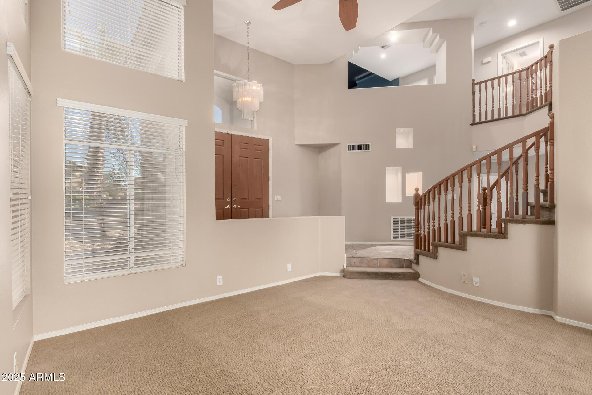 6058 W Abraham Lane