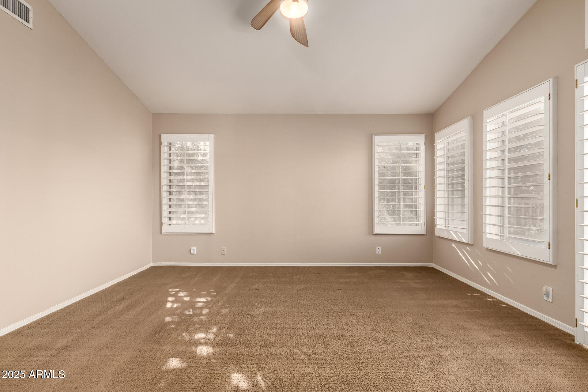 6058 W Abraham Lane