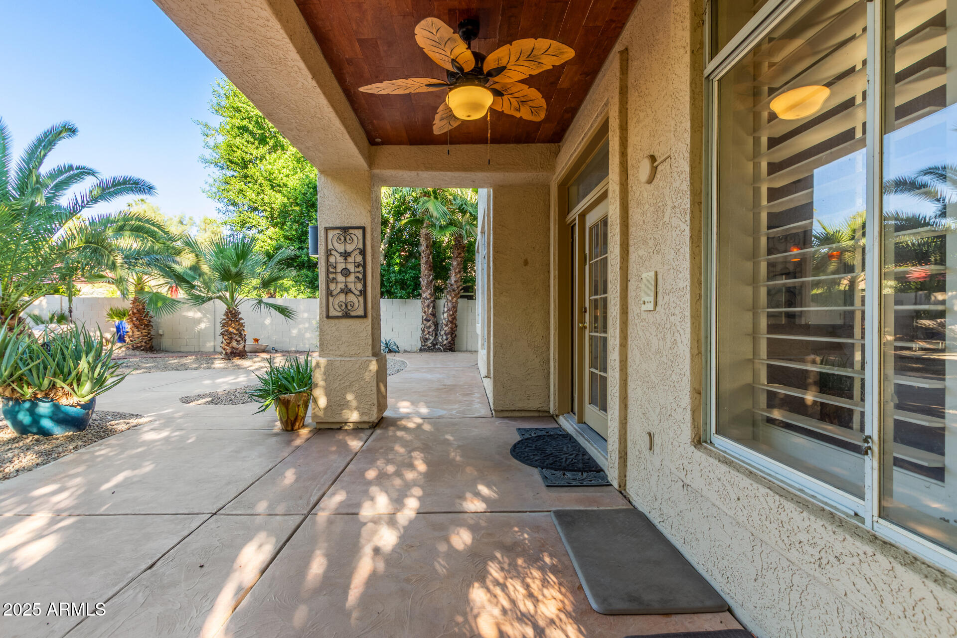 6058 W Abraham Lane