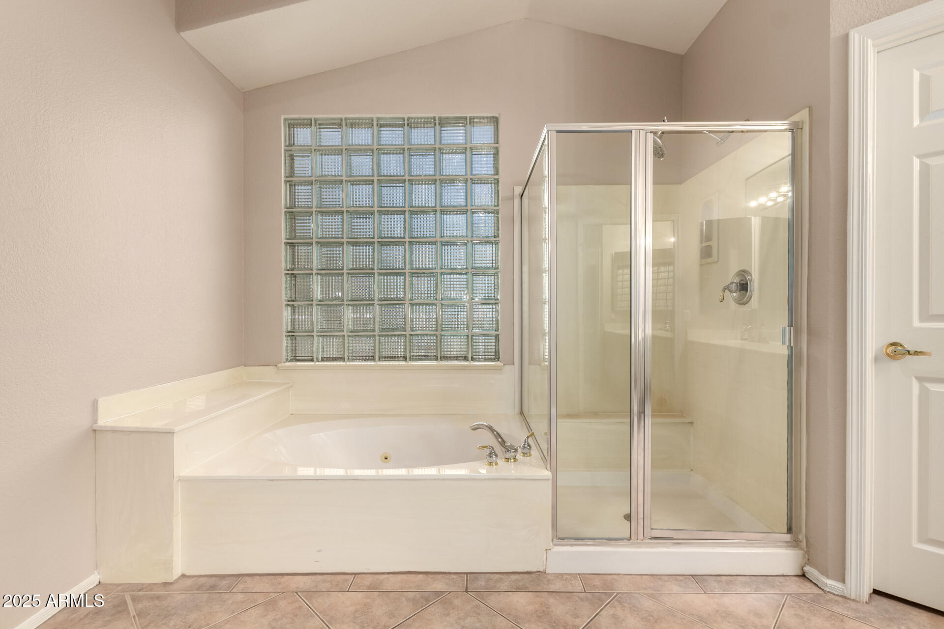 6058 W Abraham Lane