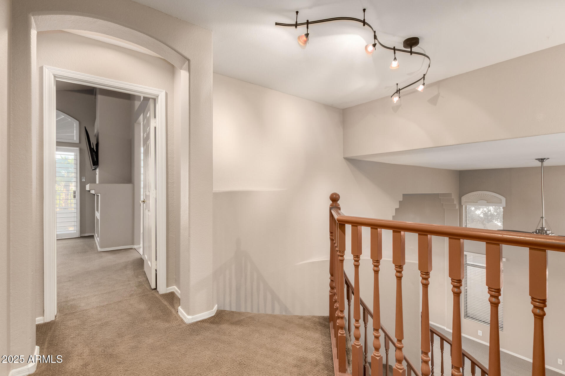 6058 W Abraham Lane