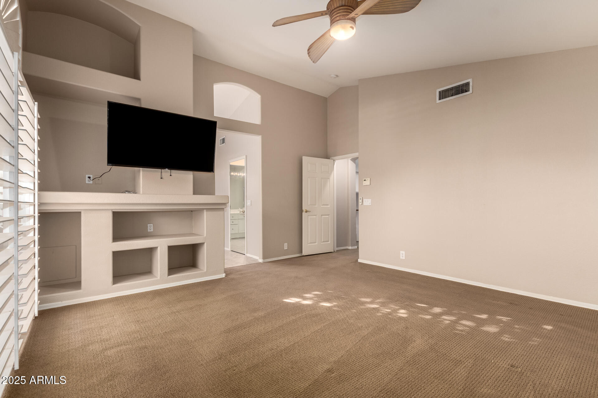 6058 W Abraham Lane