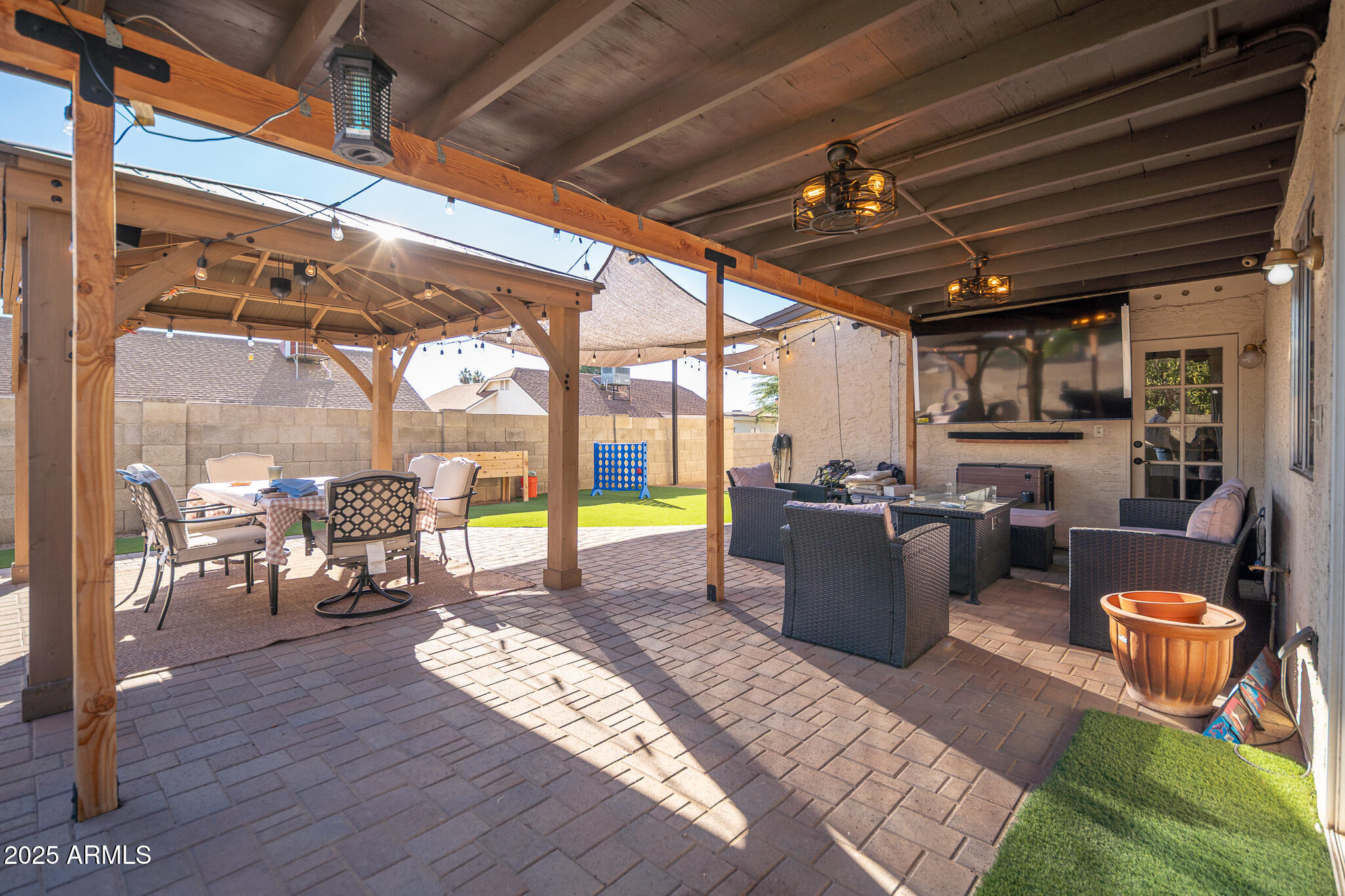 5607 W CHOLLA Street
