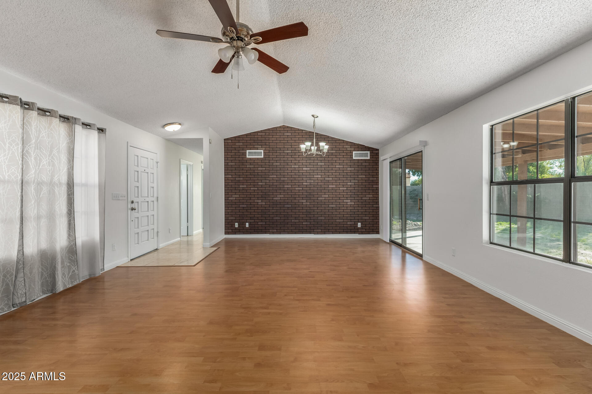 10428 N 53rd Drive