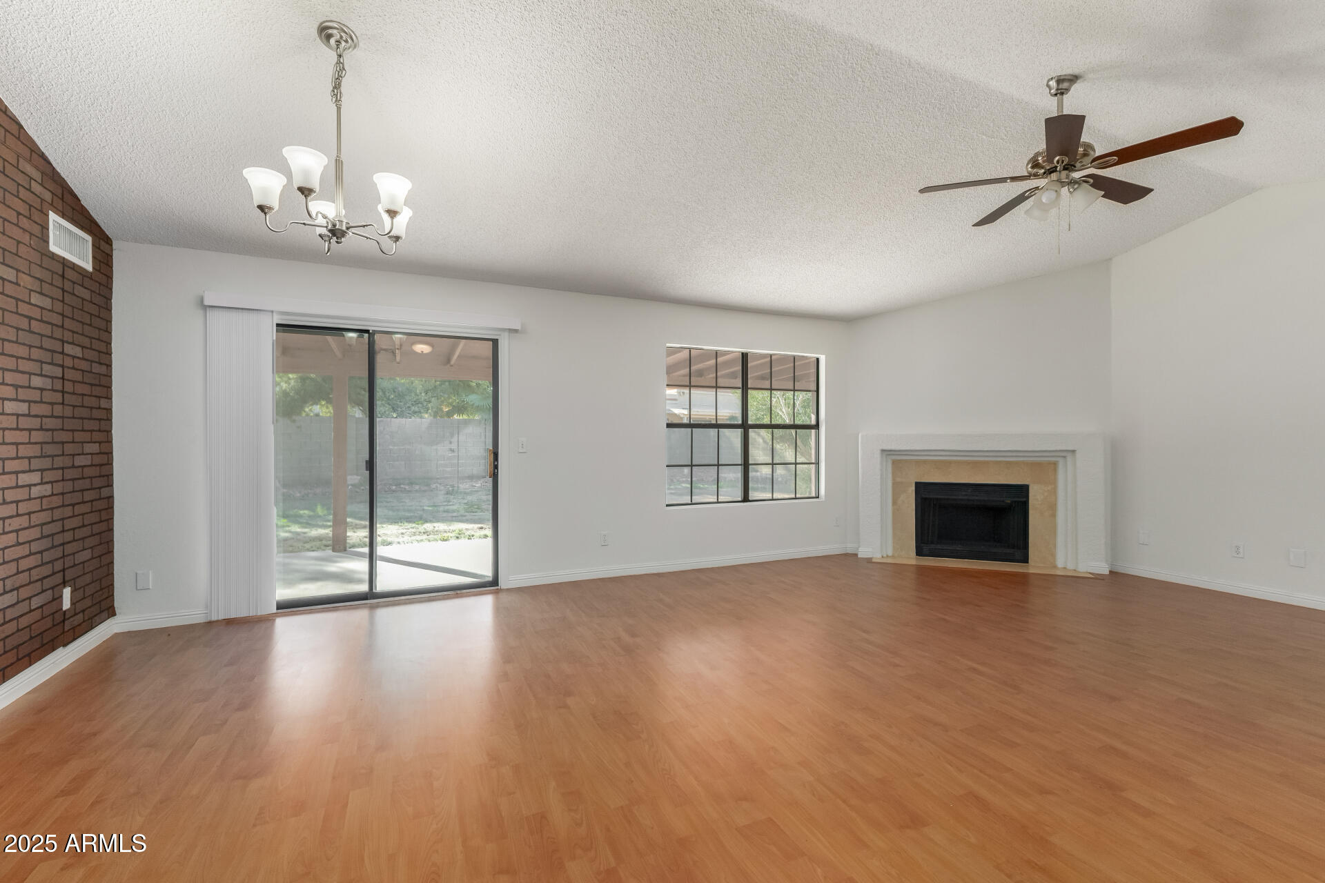 10428 N 53rd Drive