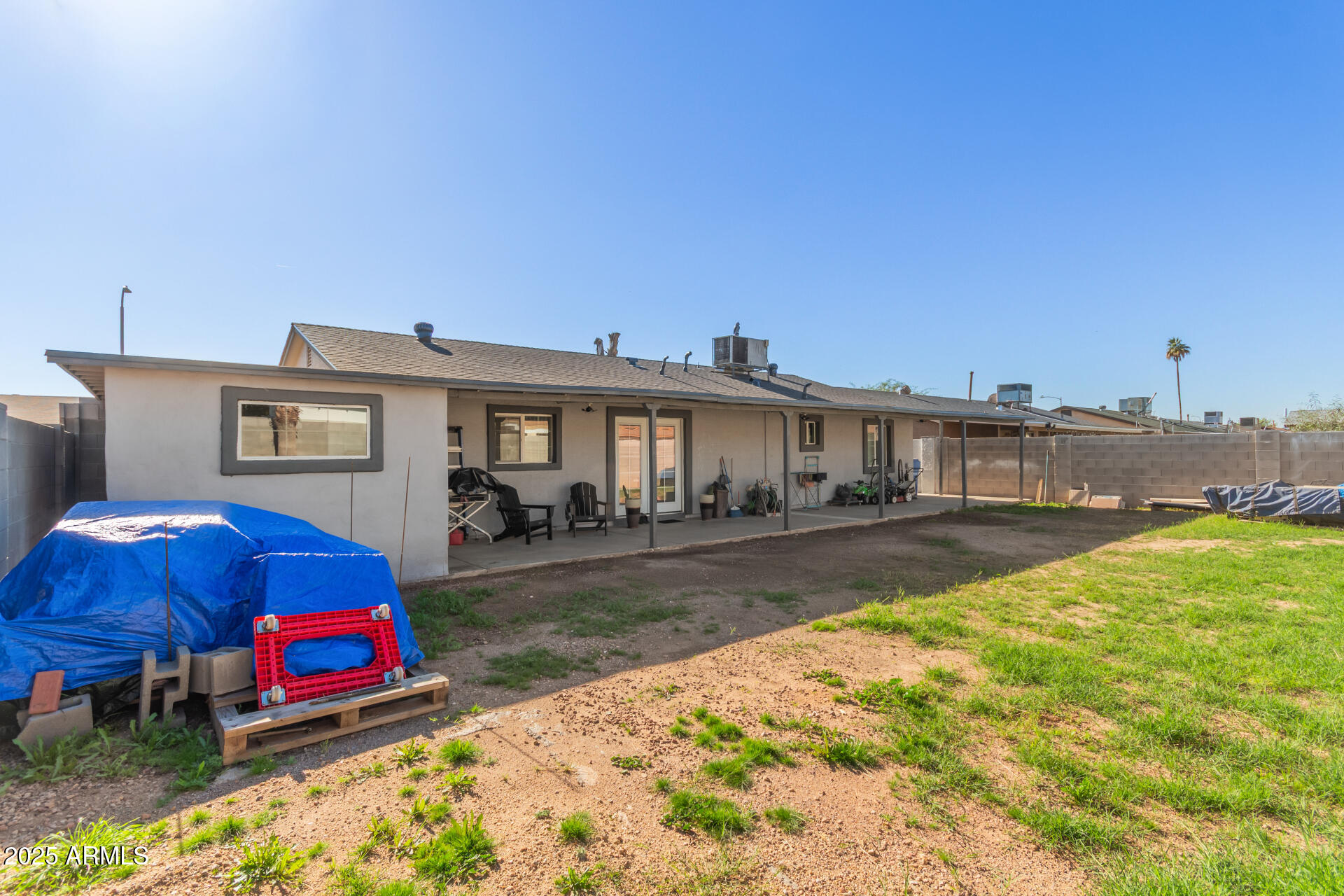 7136 W WESTVIEW Drive