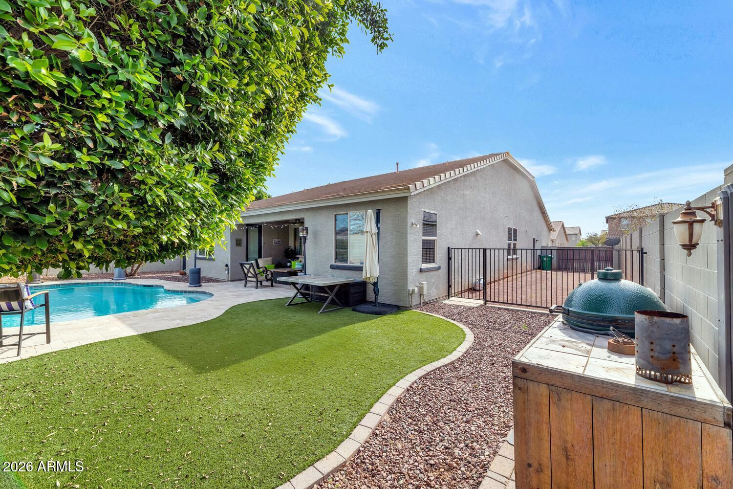 18340 W ONYX Avenue