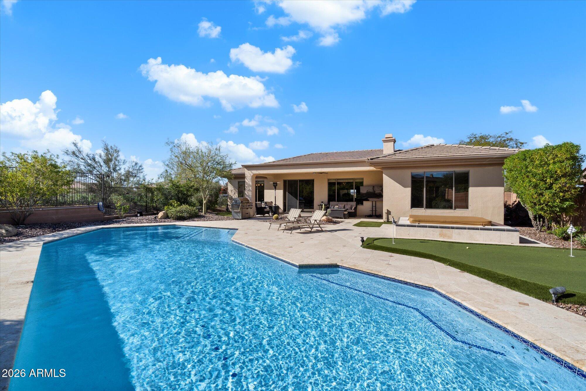 42111 N FAIRGREEN Court