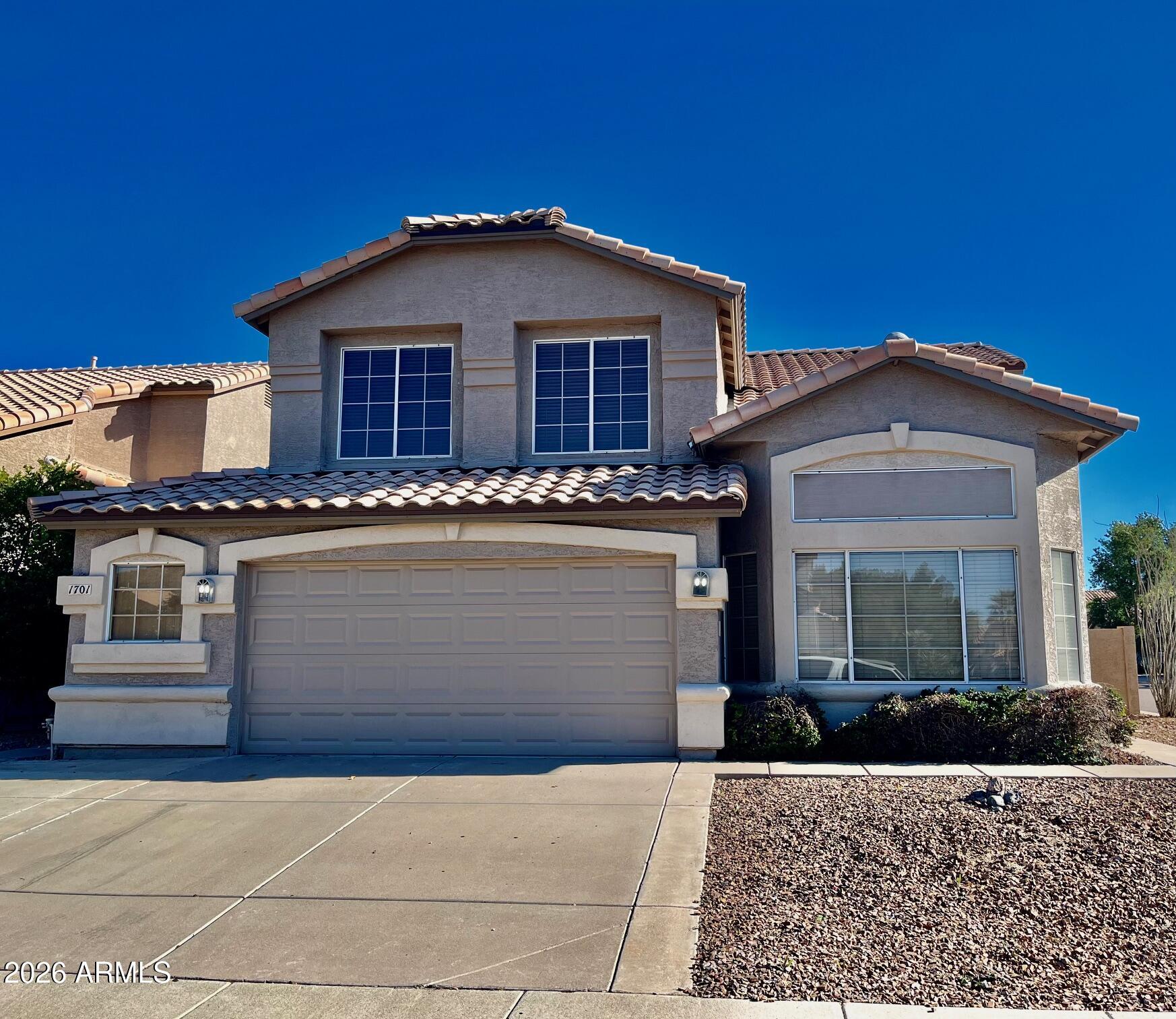 1701 E YUKON Drive