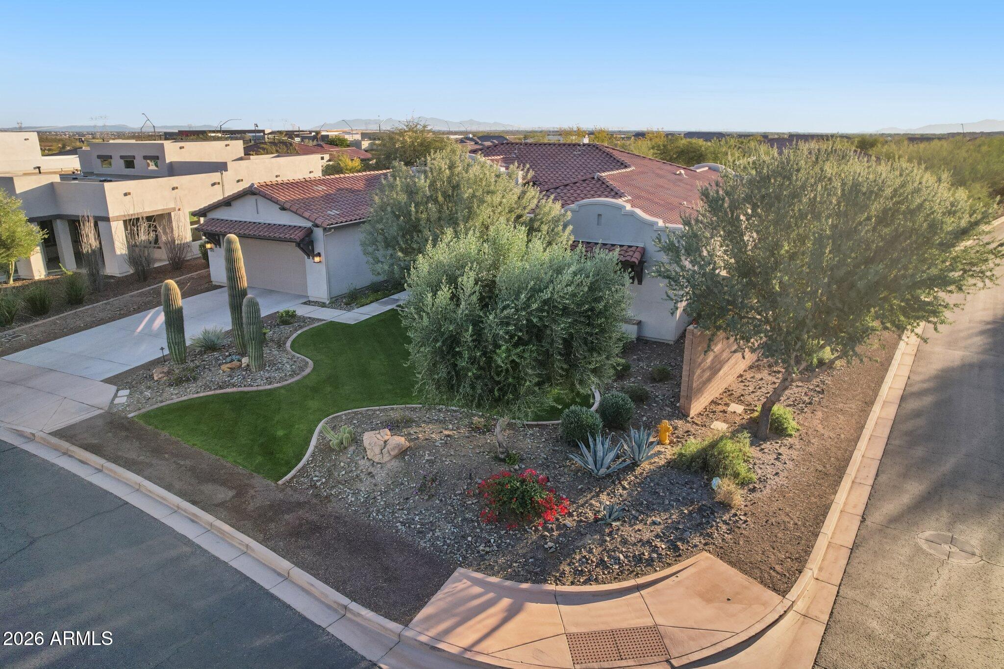11723 W RED HAWK Drive