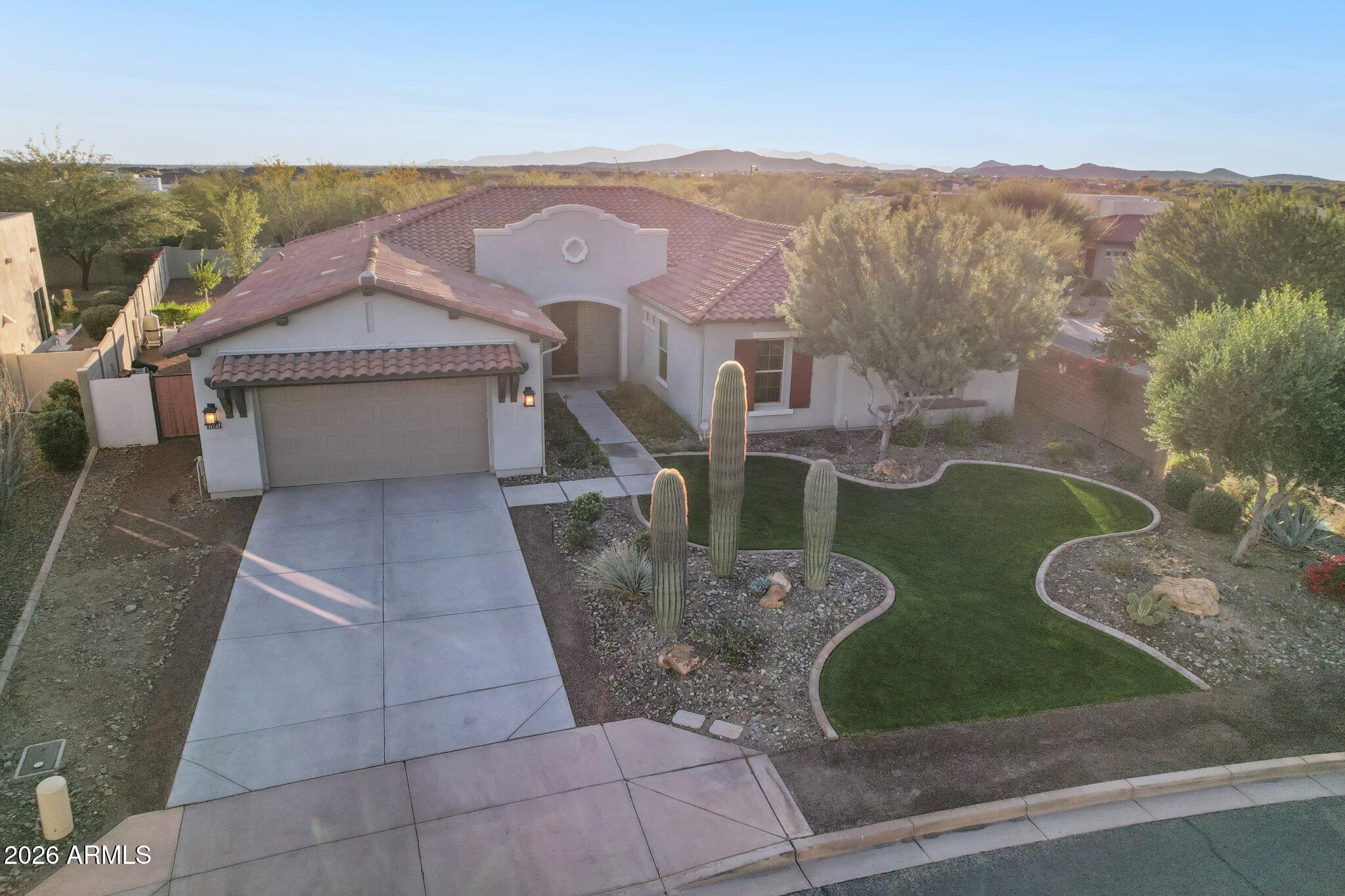 11723 W RED HAWK Drive