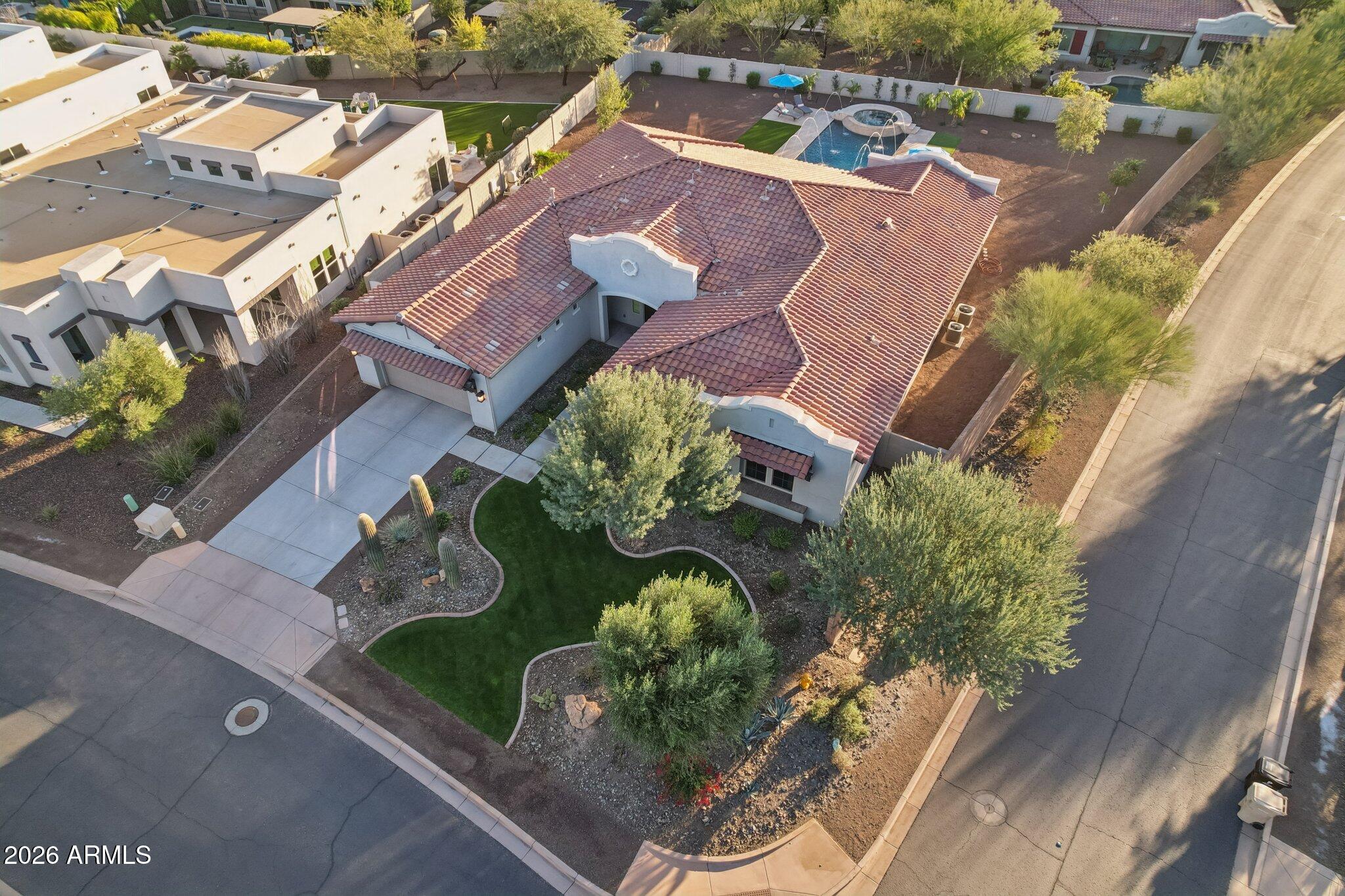 11723 W RED HAWK Drive