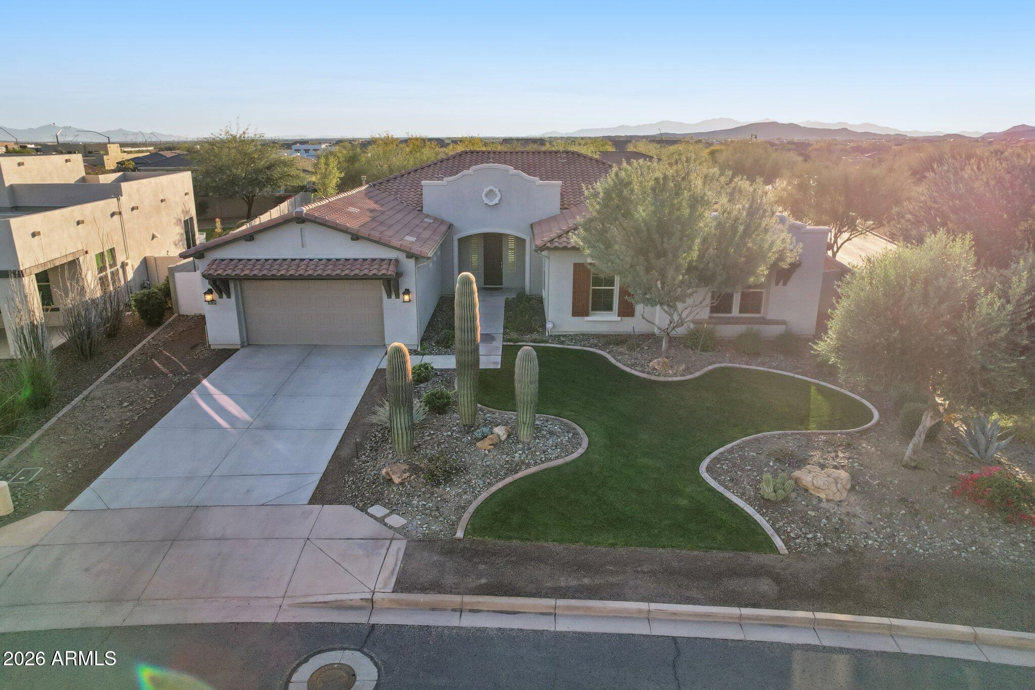 11723 W RED HAWK Drive