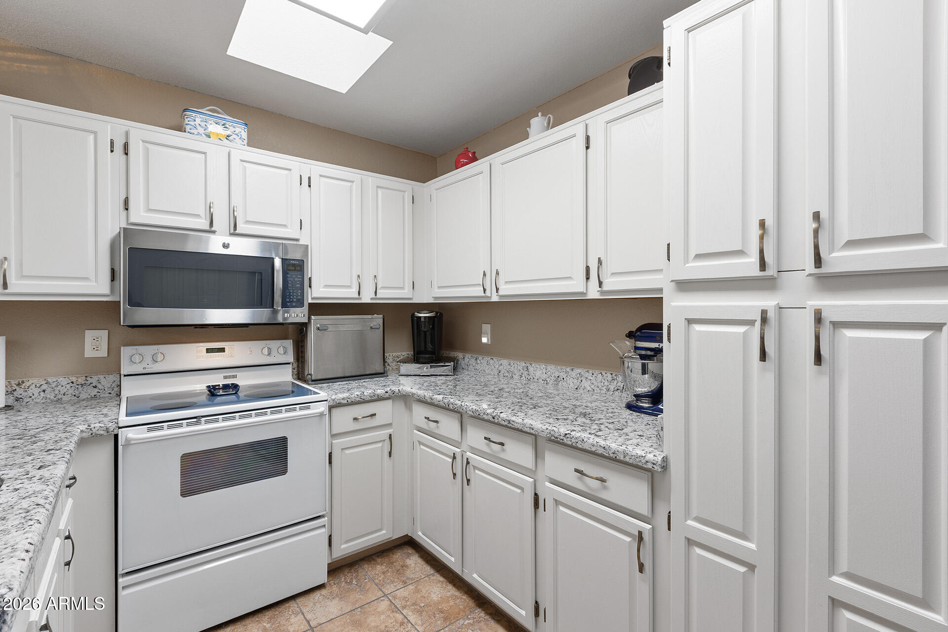 14300 W BELL Road 489