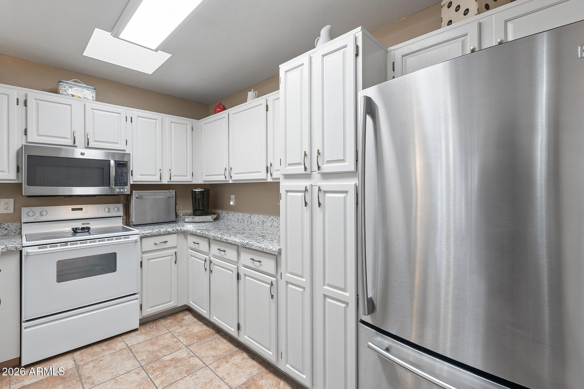 14300 W BELL Road 489
