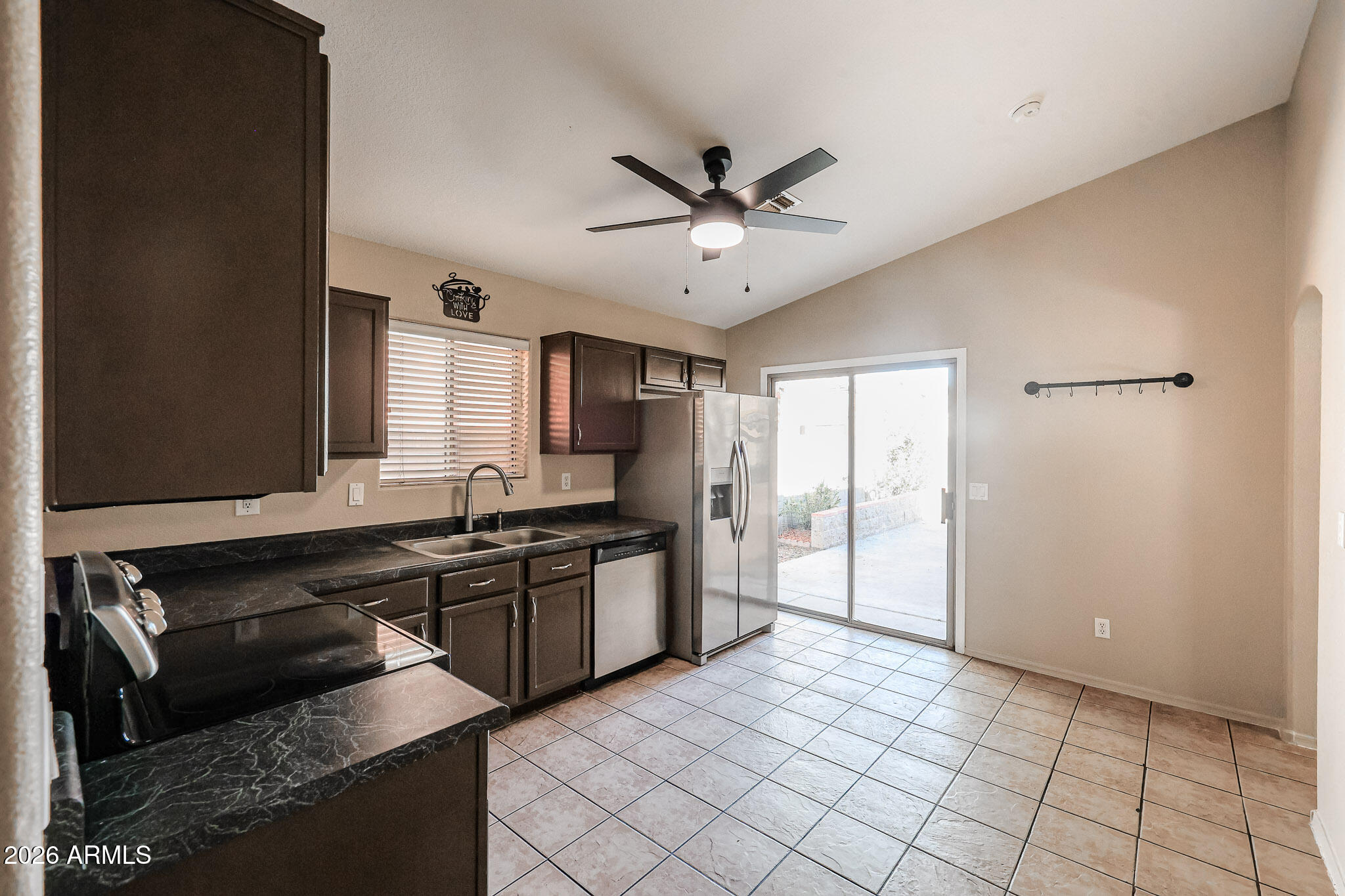 5621 S 5TH Drive