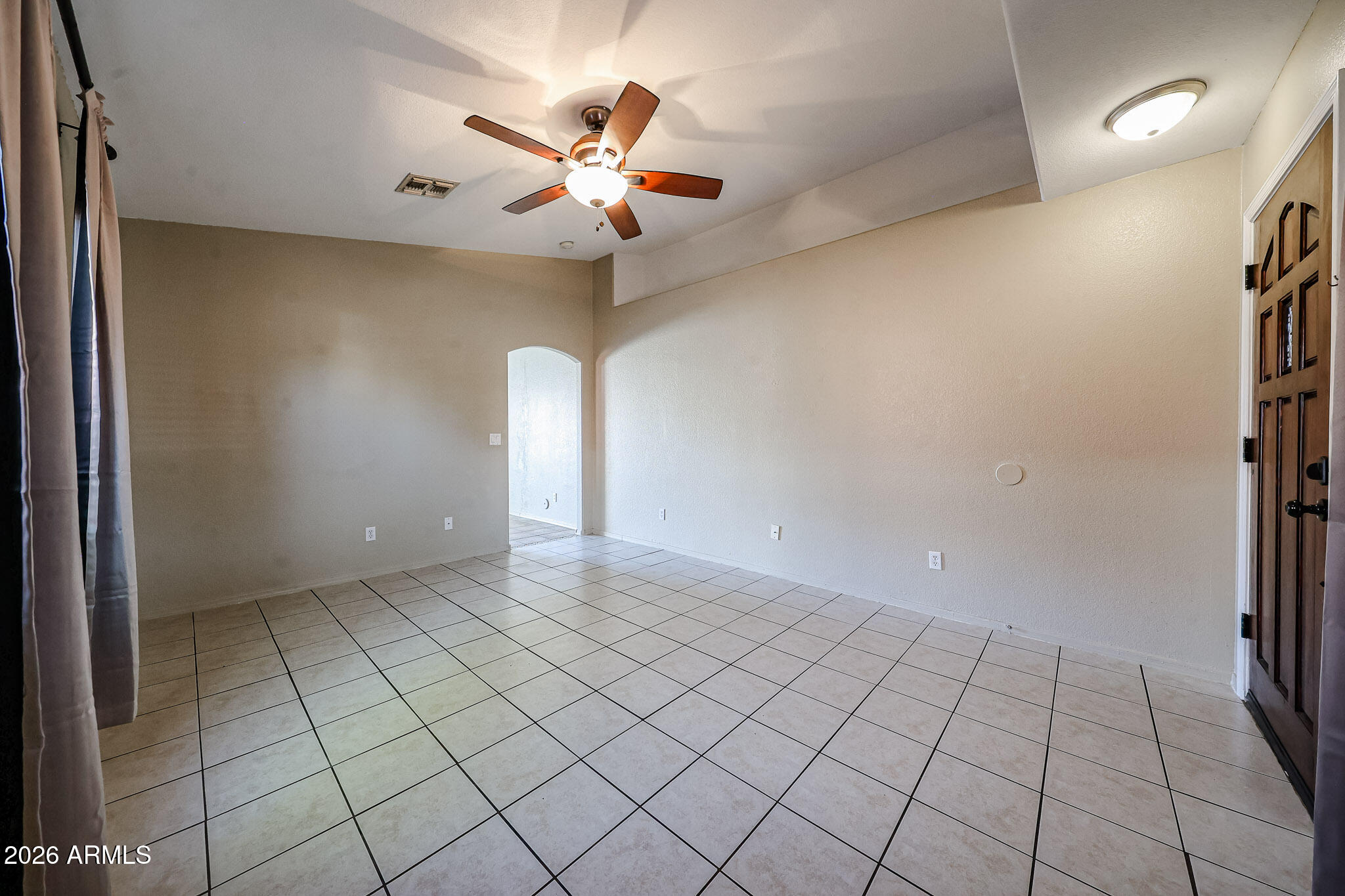 5621 S 5TH Drive