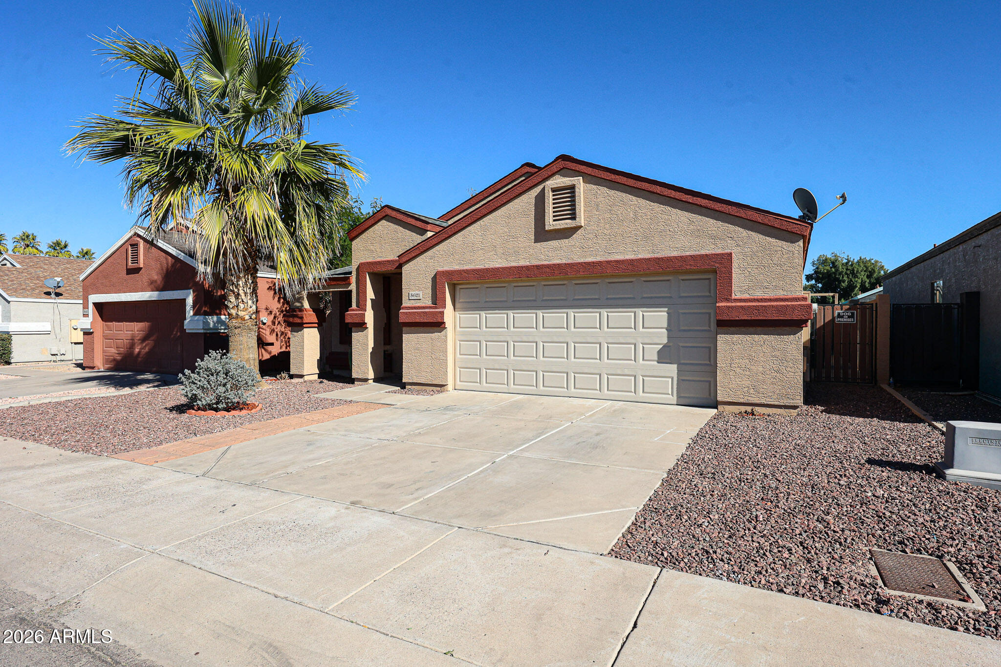 5621 S 5TH Drive