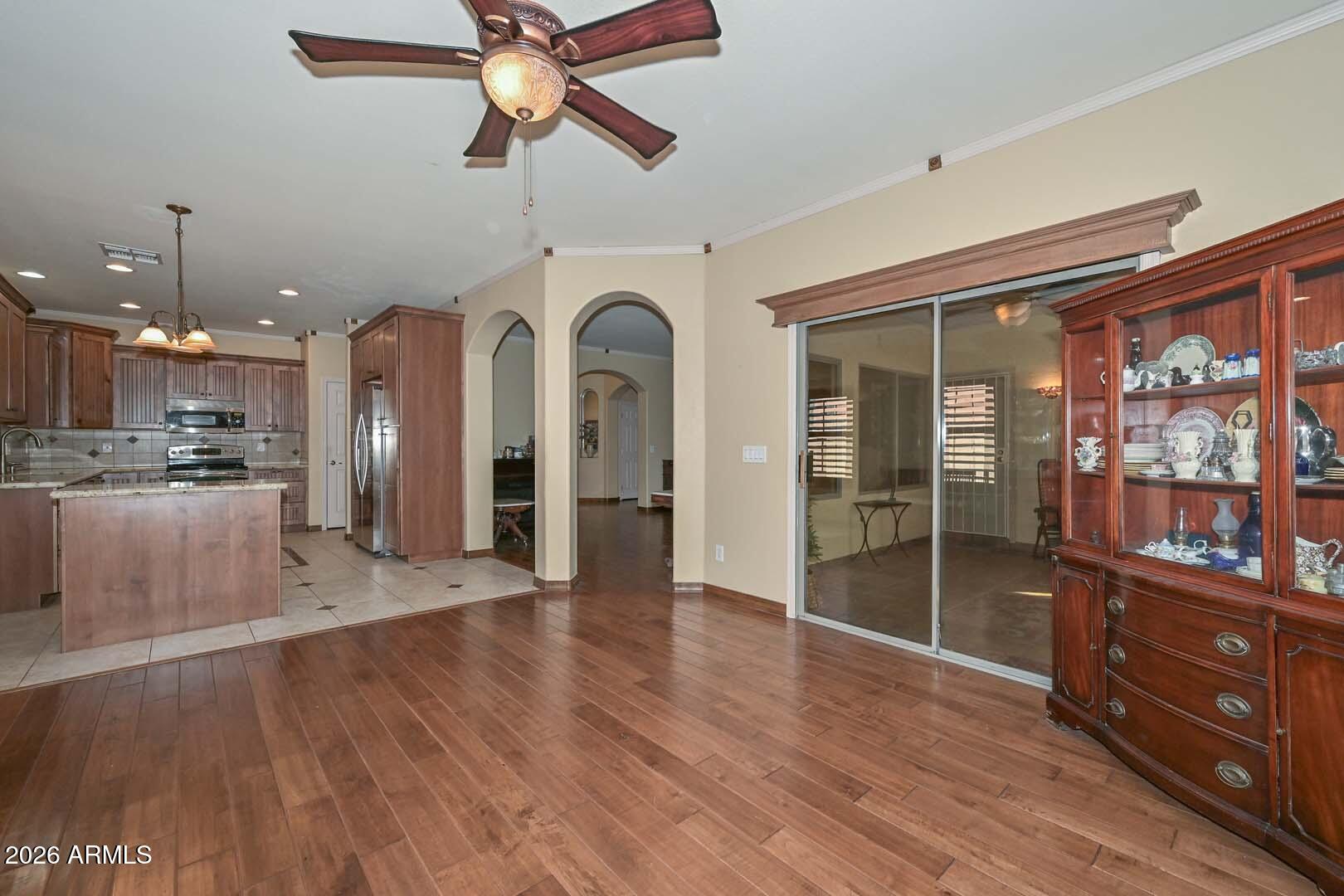 10841 W ANGELS Lane
