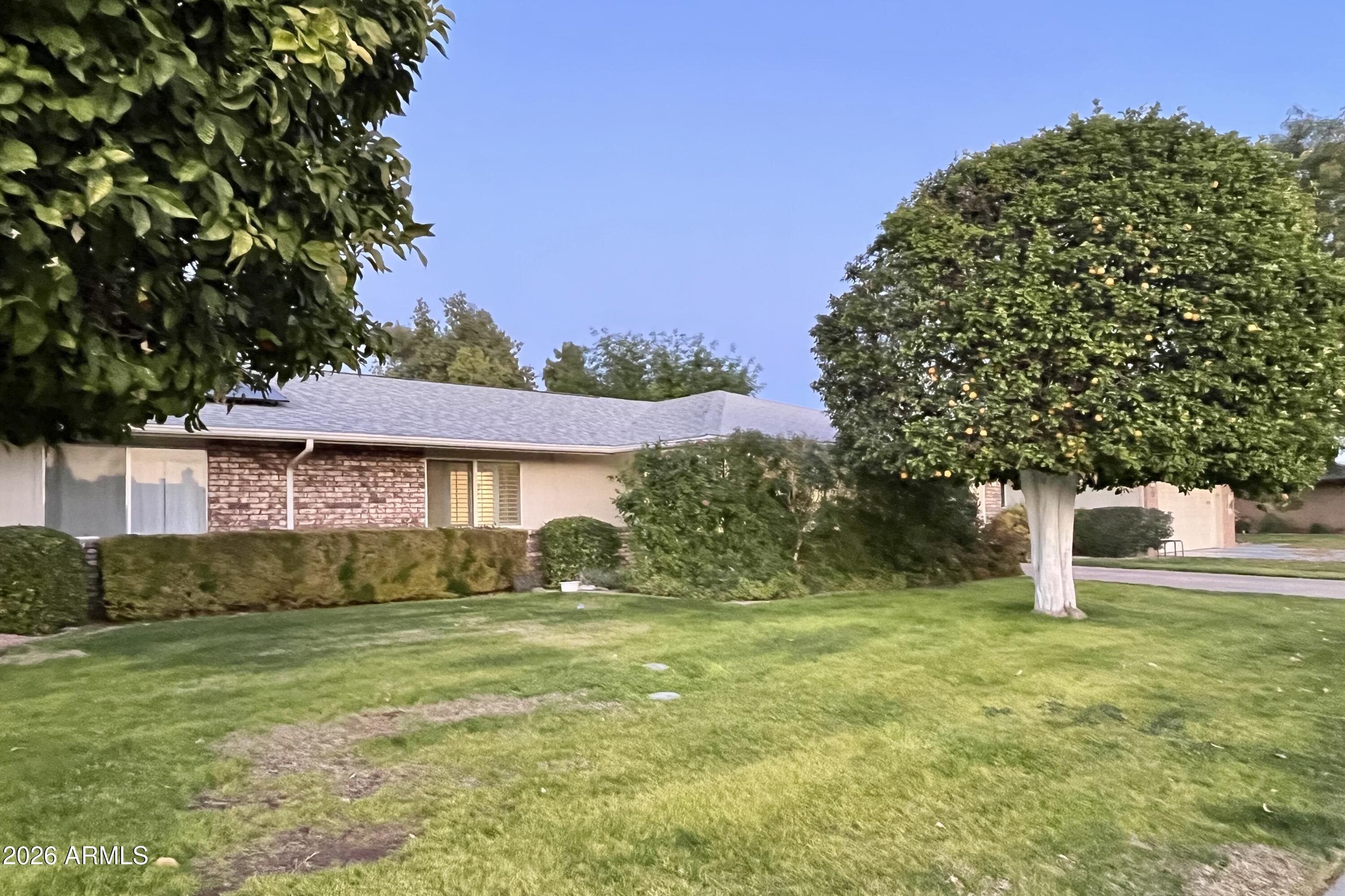 9718 W OAK RIDGE Drive