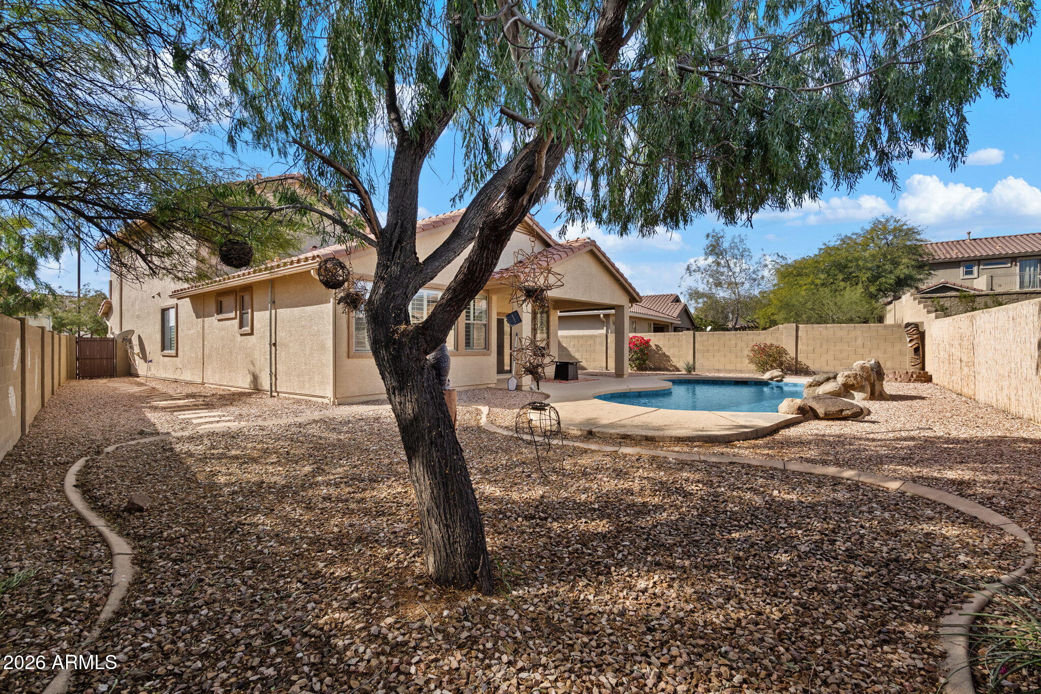 1608 W KURALT Drive