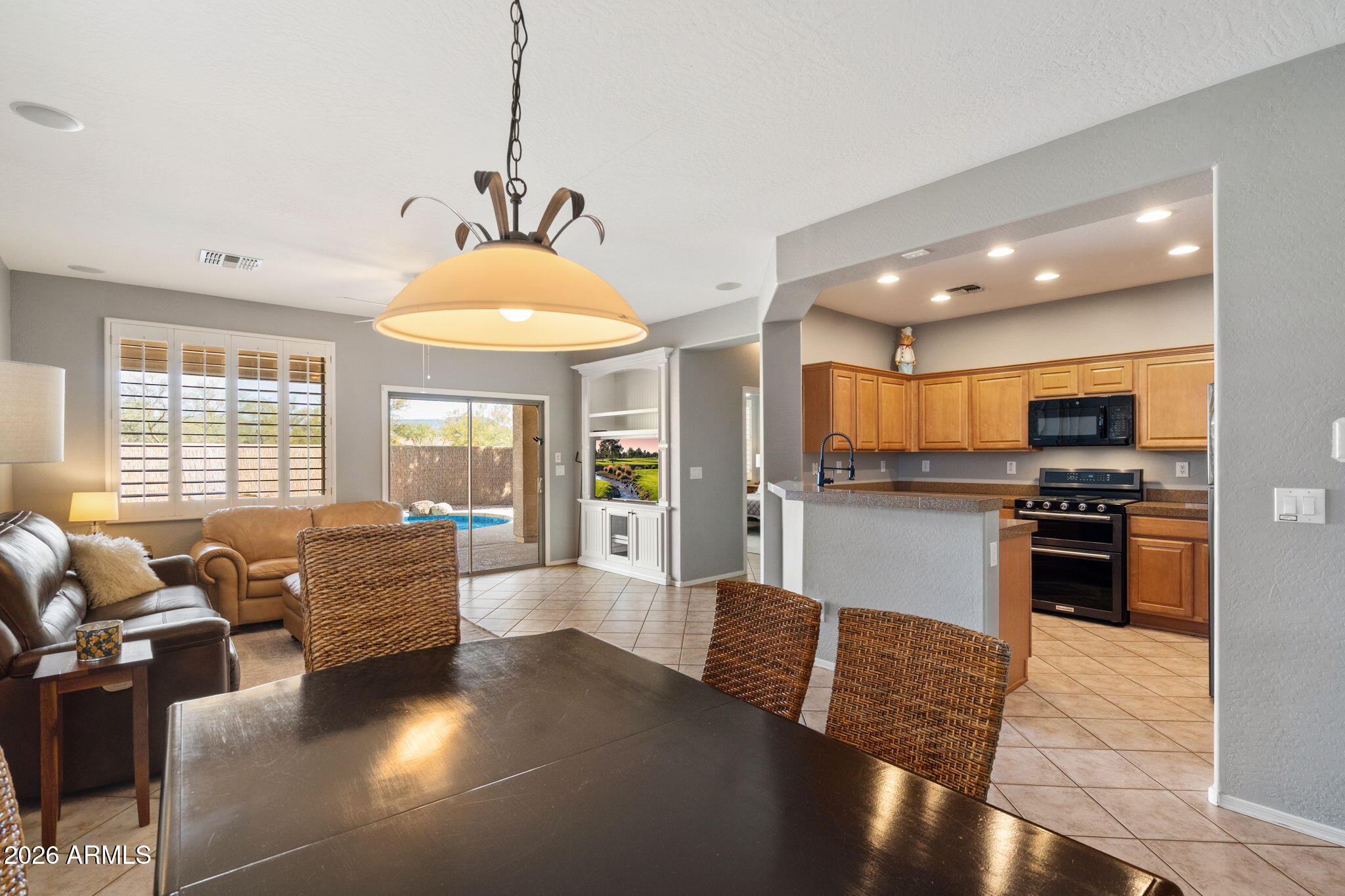 1608 W KURALT Drive