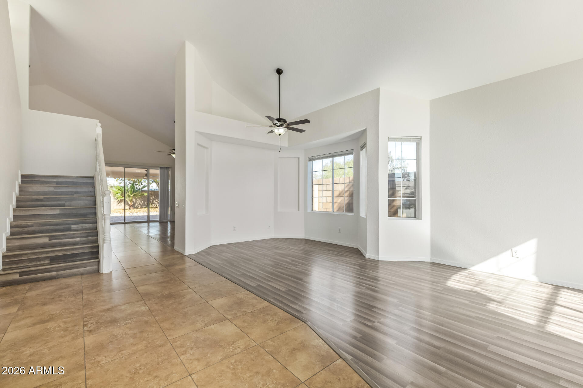 1002 W KELTON Lane