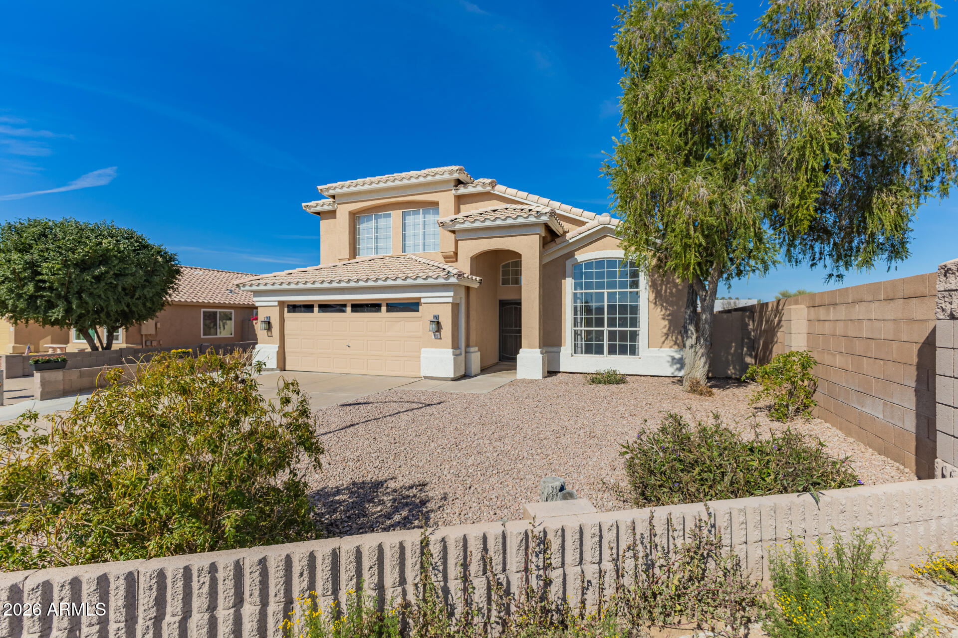 1002 W KELTON Lane