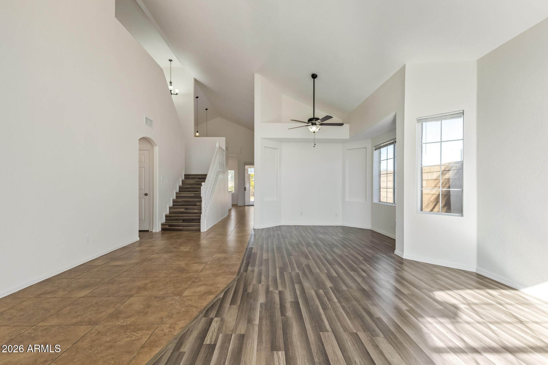 1002 W KELTON Lane