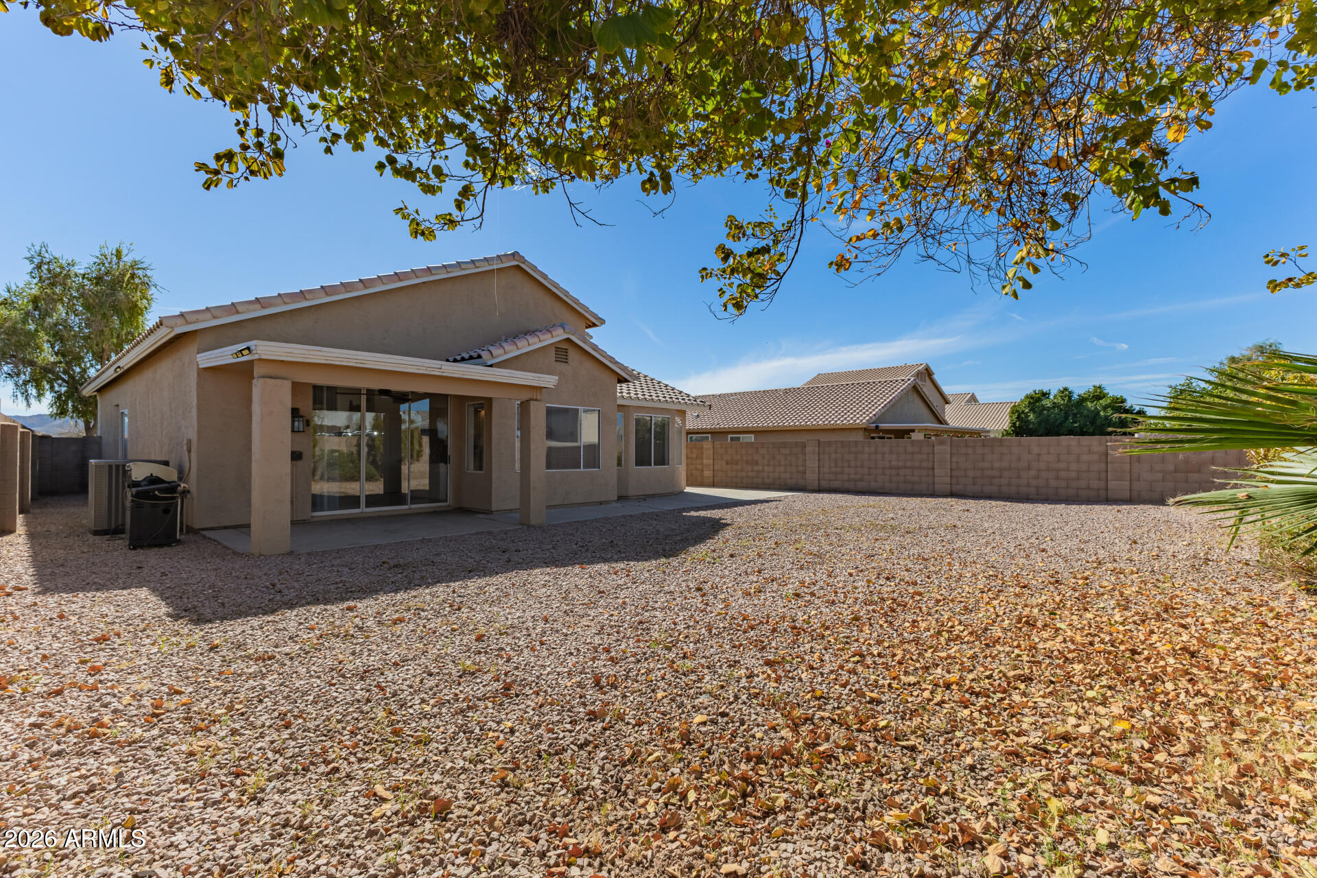 1002 W KELTON Lane