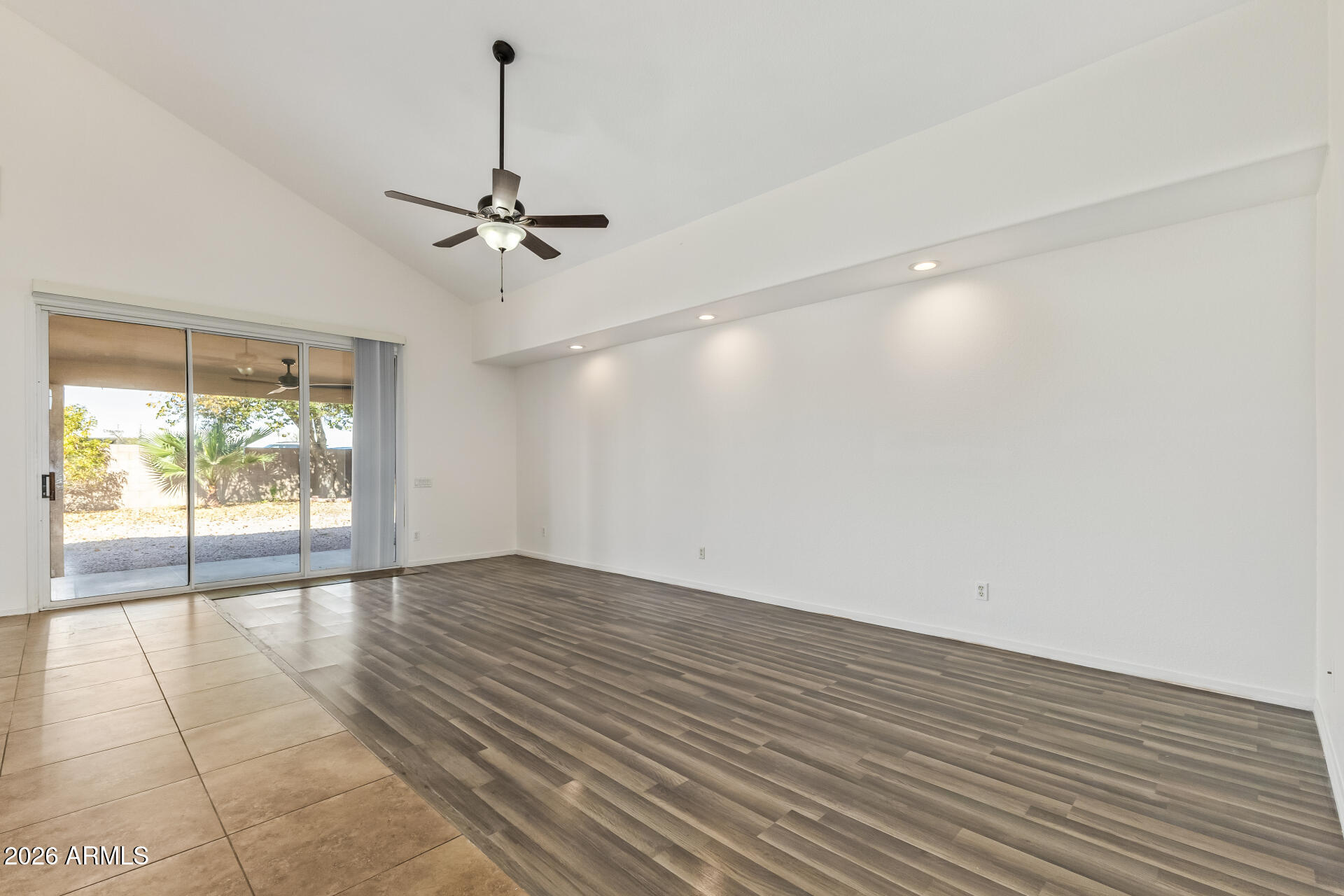 1002 W KELTON Lane