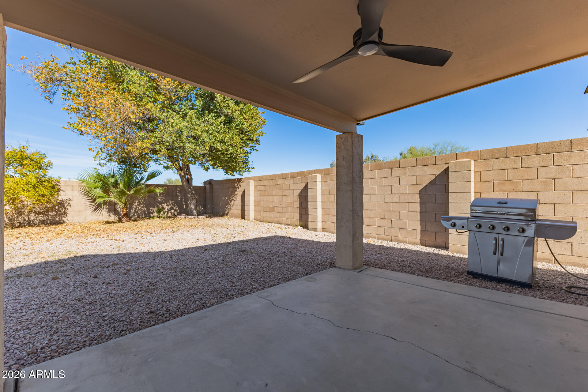 1002 W KELTON Lane
