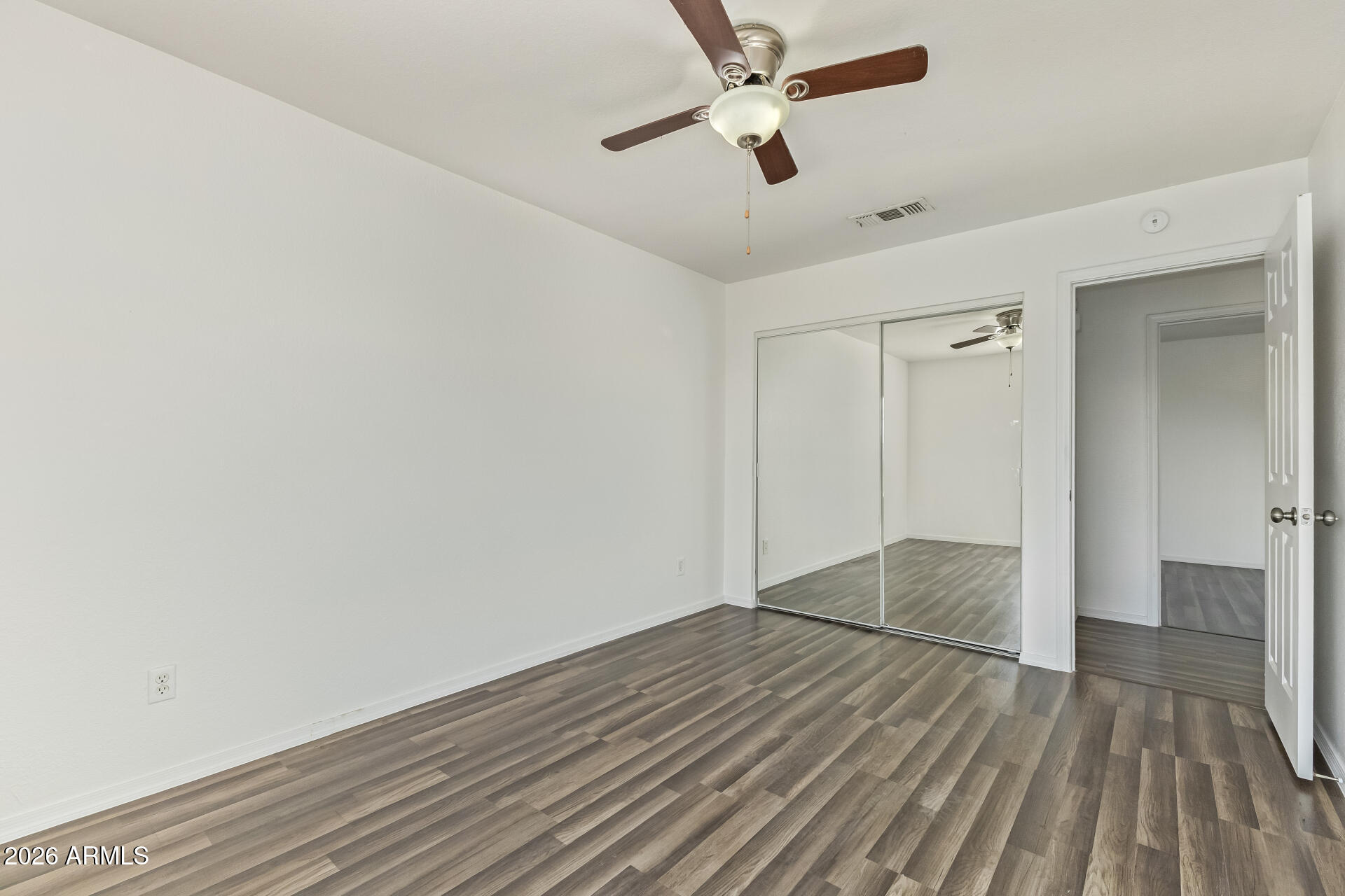 1002 W KELTON Lane
