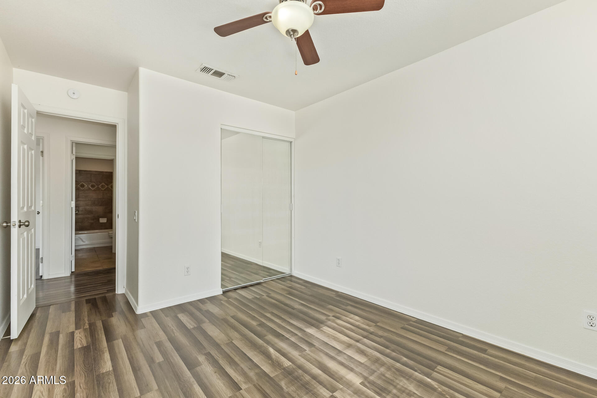 1002 W KELTON Lane