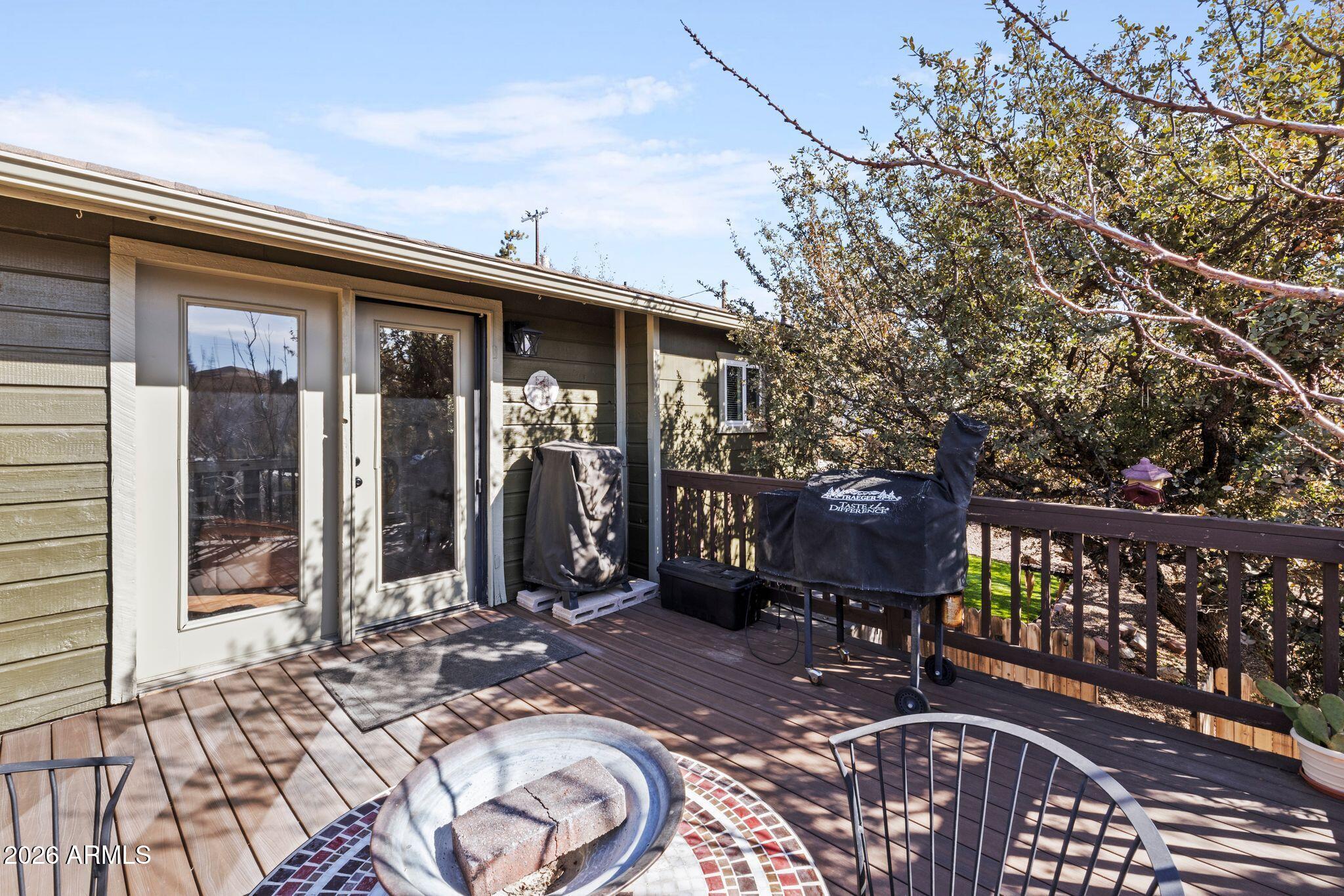5007 E DIAMOND Drive