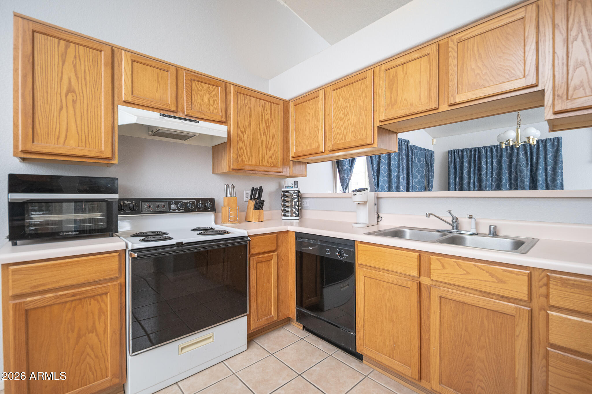 7080 W CARON Drive