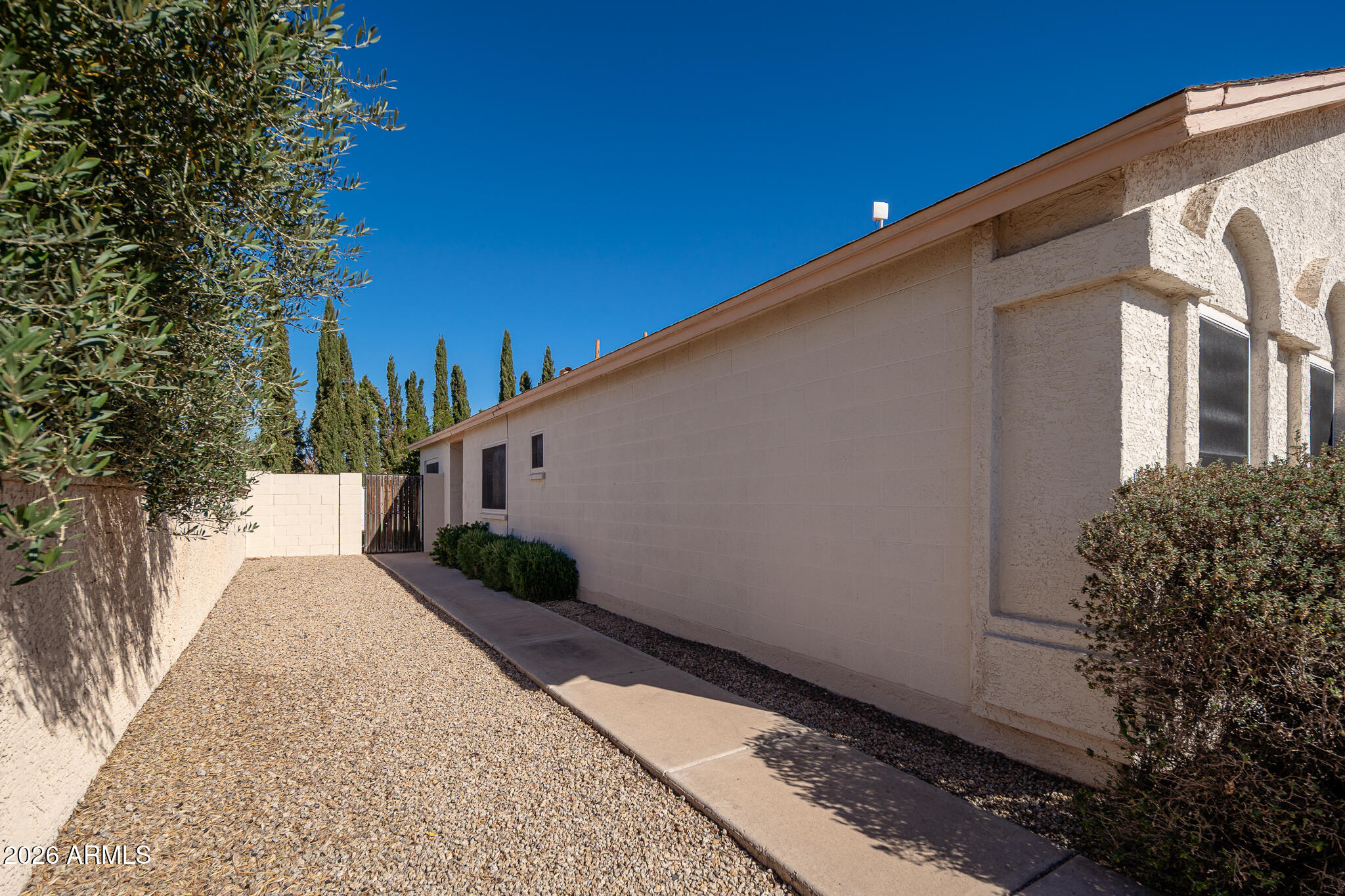 7080 W CARON Drive