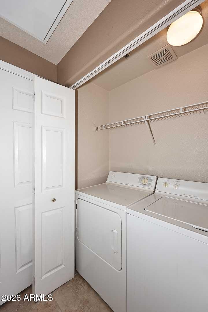 3236 E CHANDLER Boulevard 3082