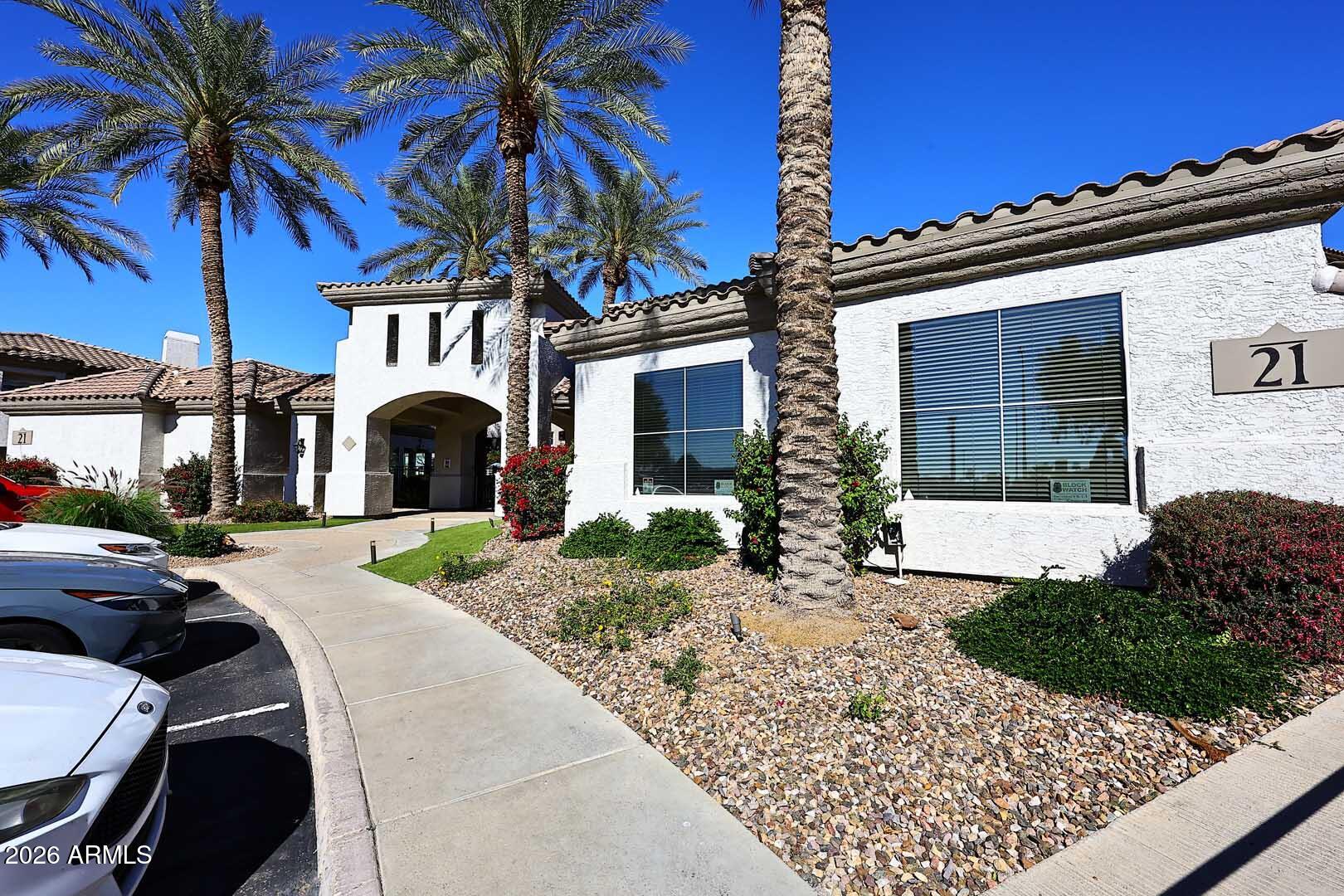 3236 E CHANDLER Boulevard 3082