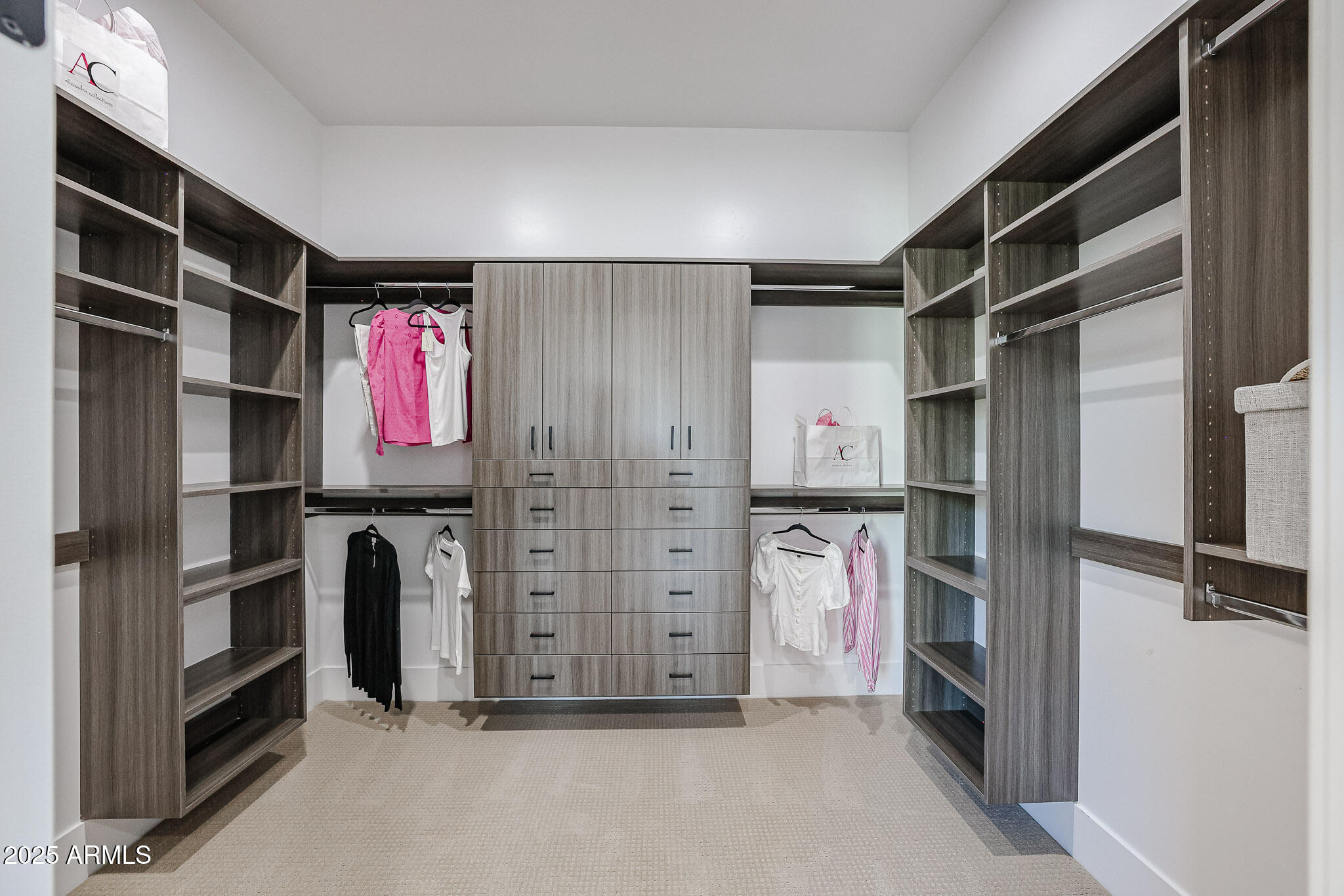 1672 W LAVITT Lane