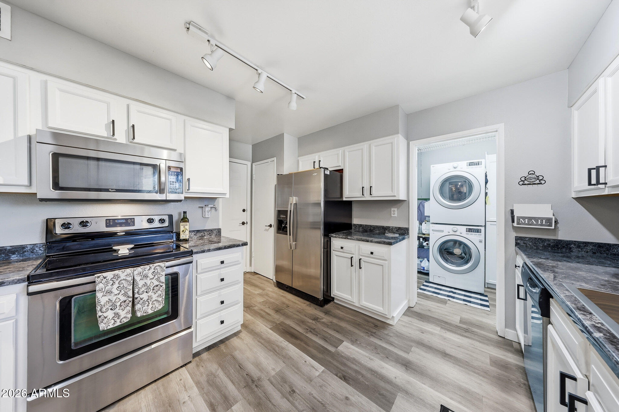 10804 W CAMEO Drive