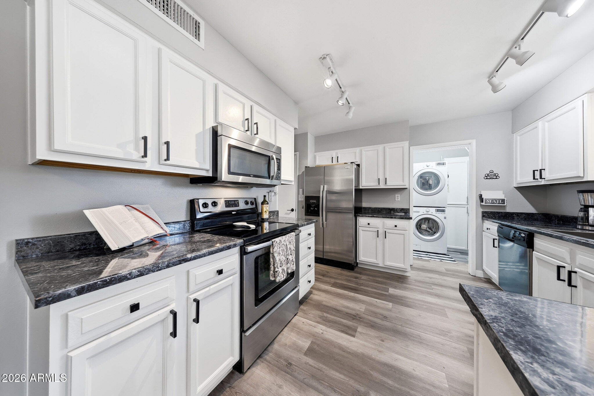 10804 W CAMEO Drive