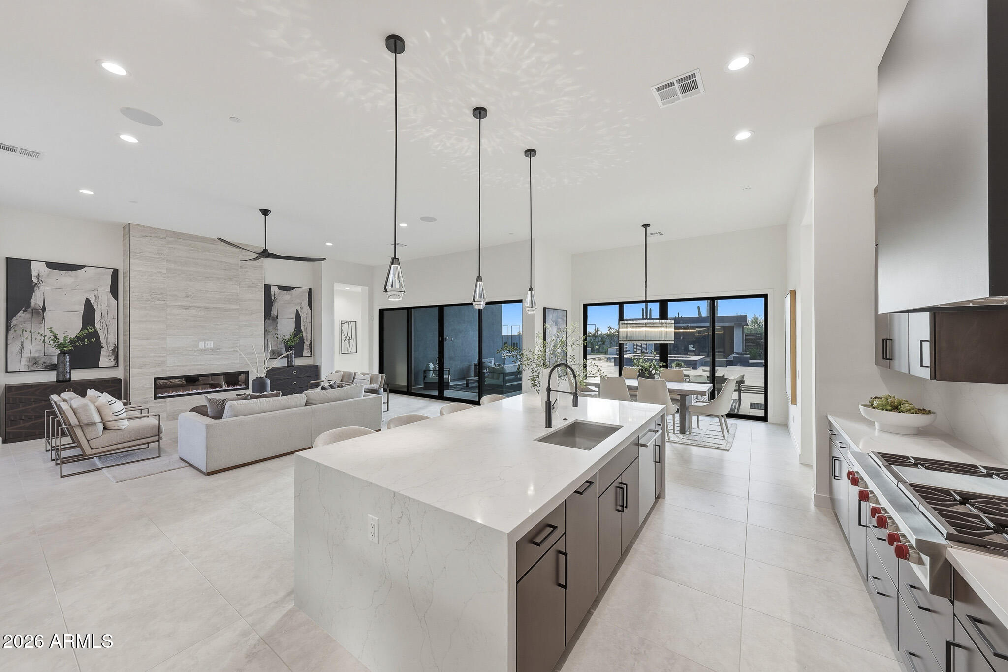 1632 W LAVITT Lane