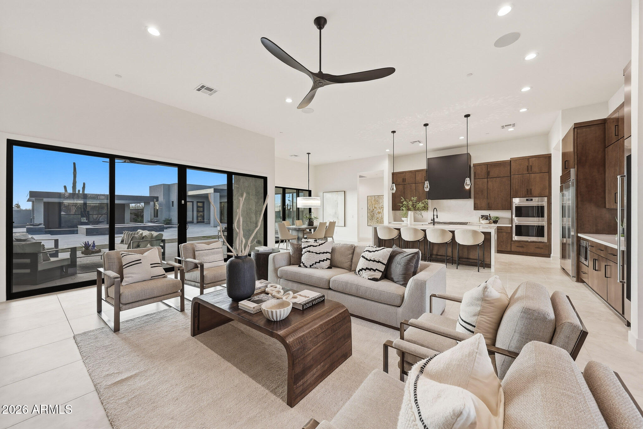 1632 W LAVITT Lane