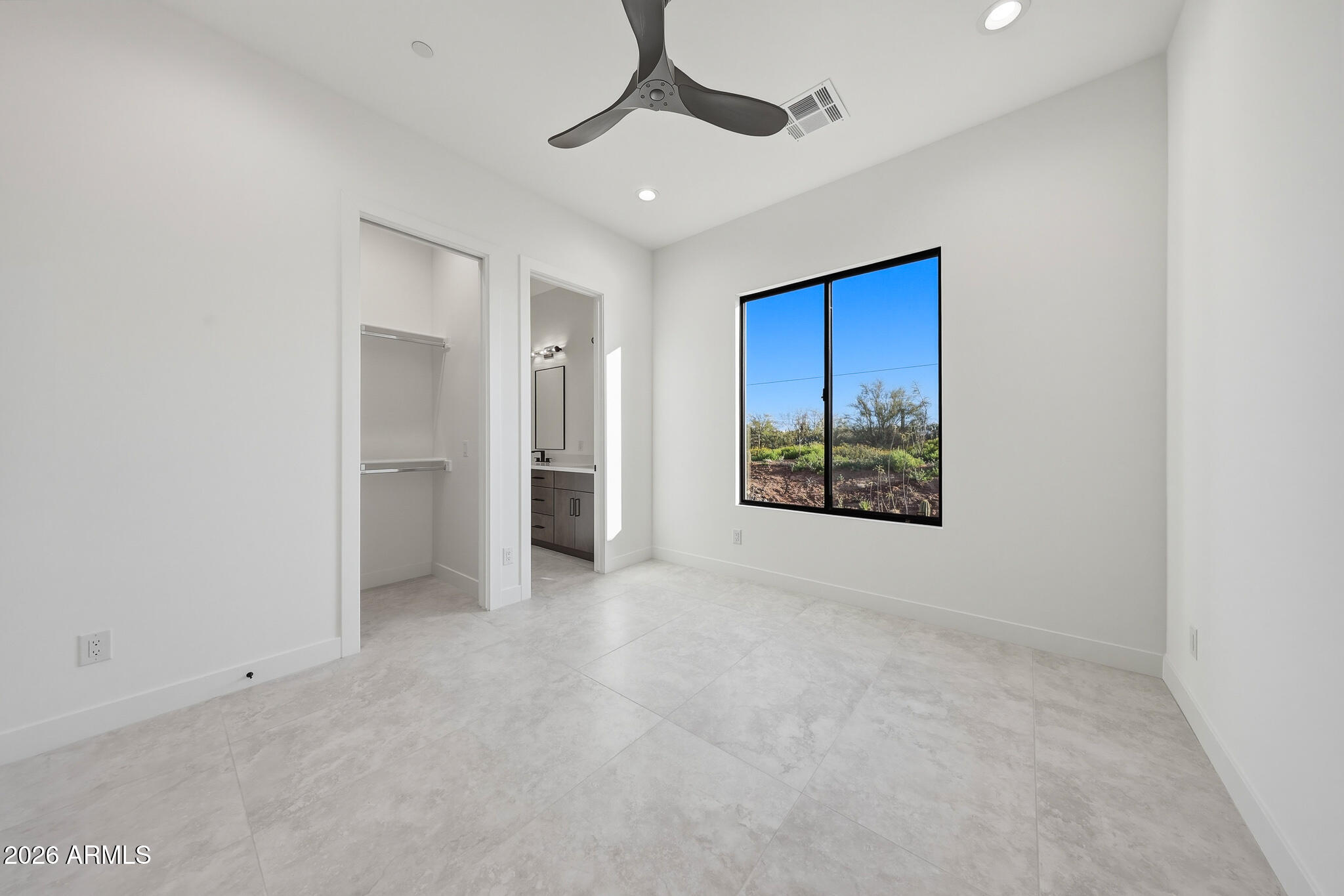 1632 W LAVITT Lane